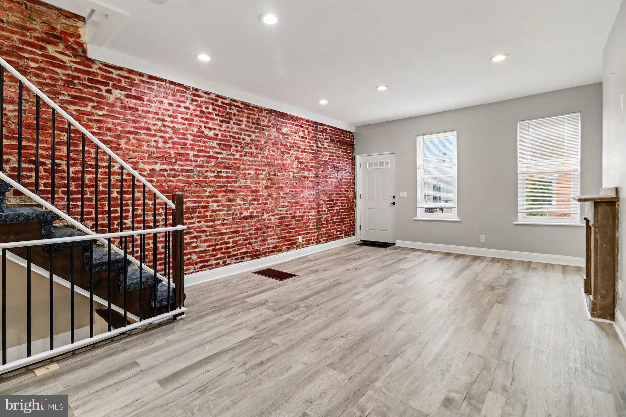 POINT BREEZE - Residential