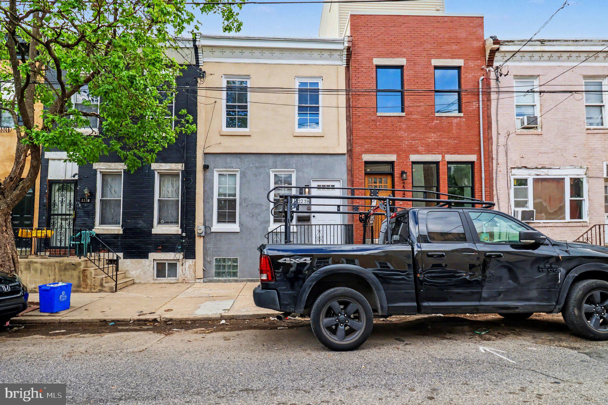 POINT BREEZE - Residential