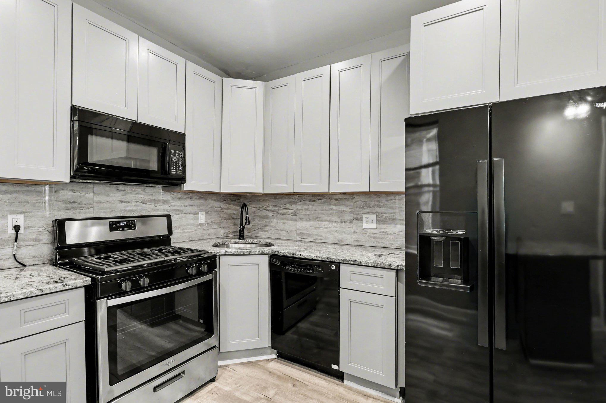 POINT BREEZE - Residential