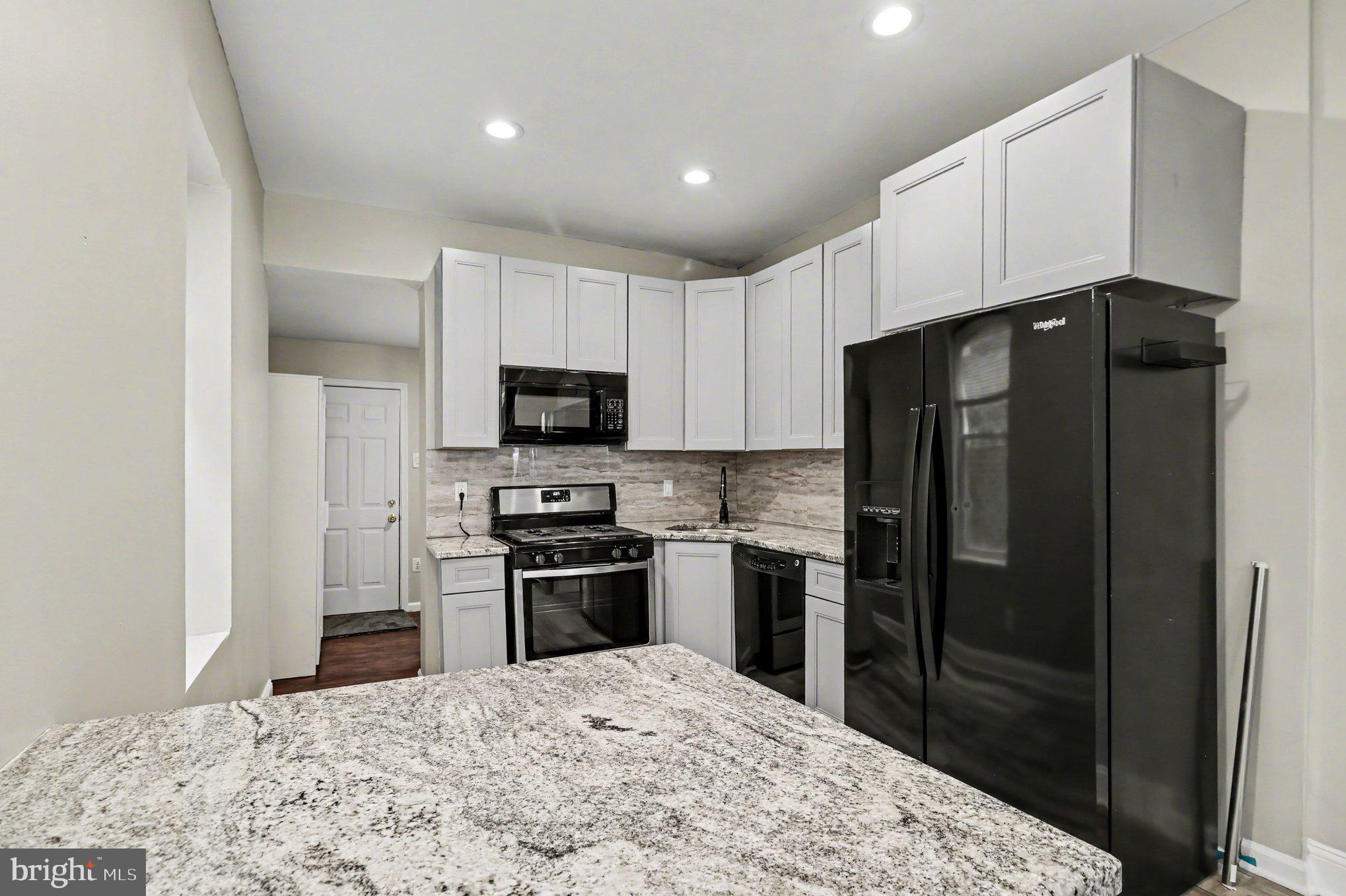 POINT BREEZE - Residential