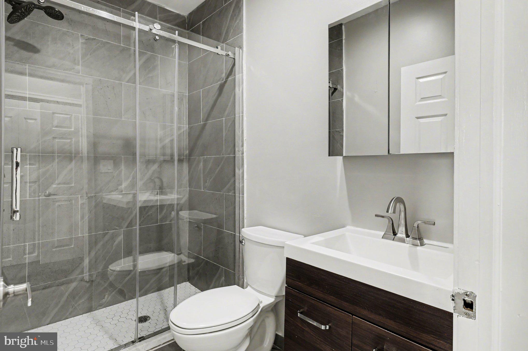 POINT BREEZE - Residential