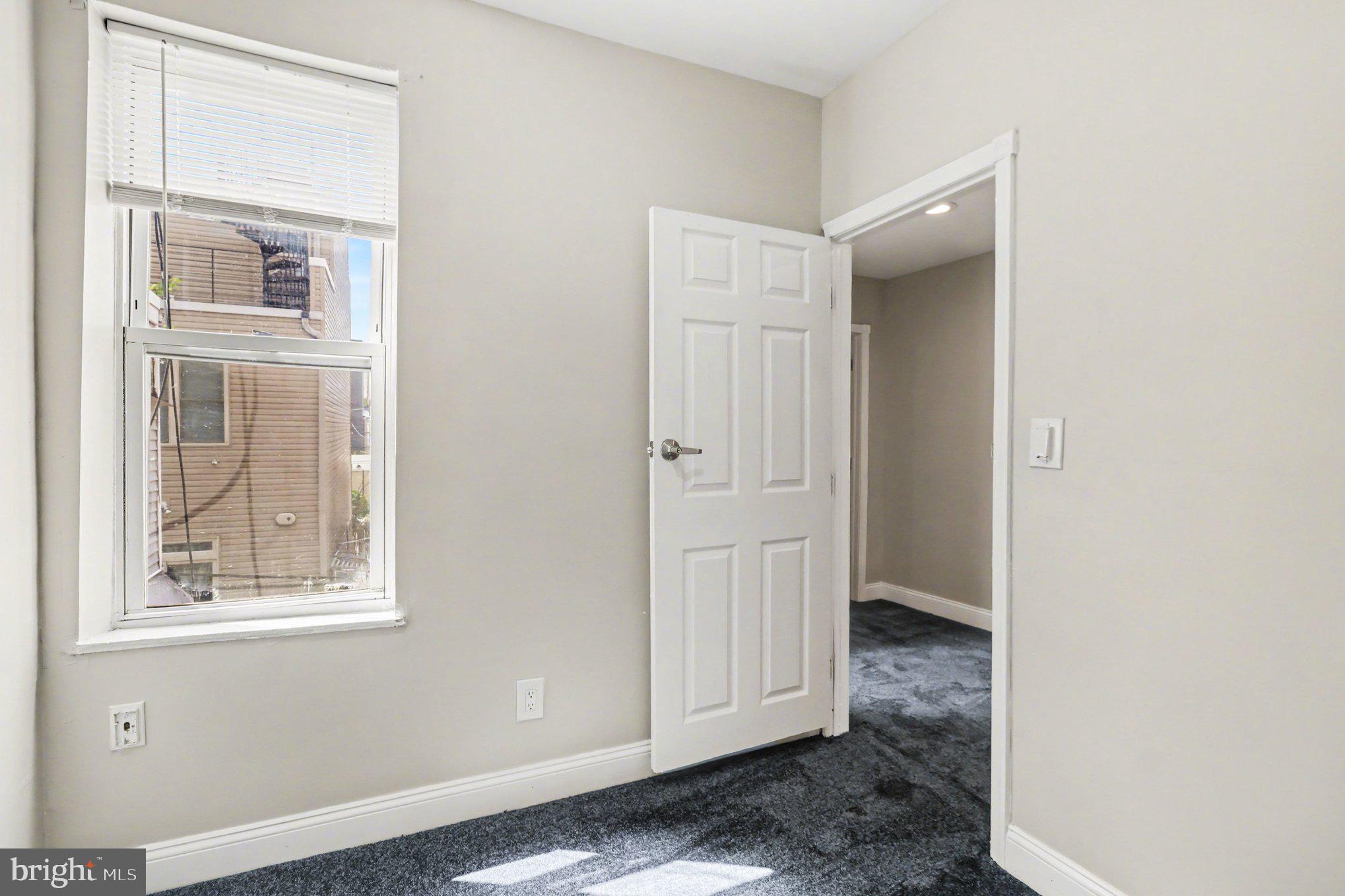 POINT BREEZE - Residential