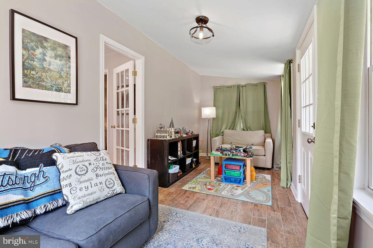 LONG BAR HARBOR - Residential