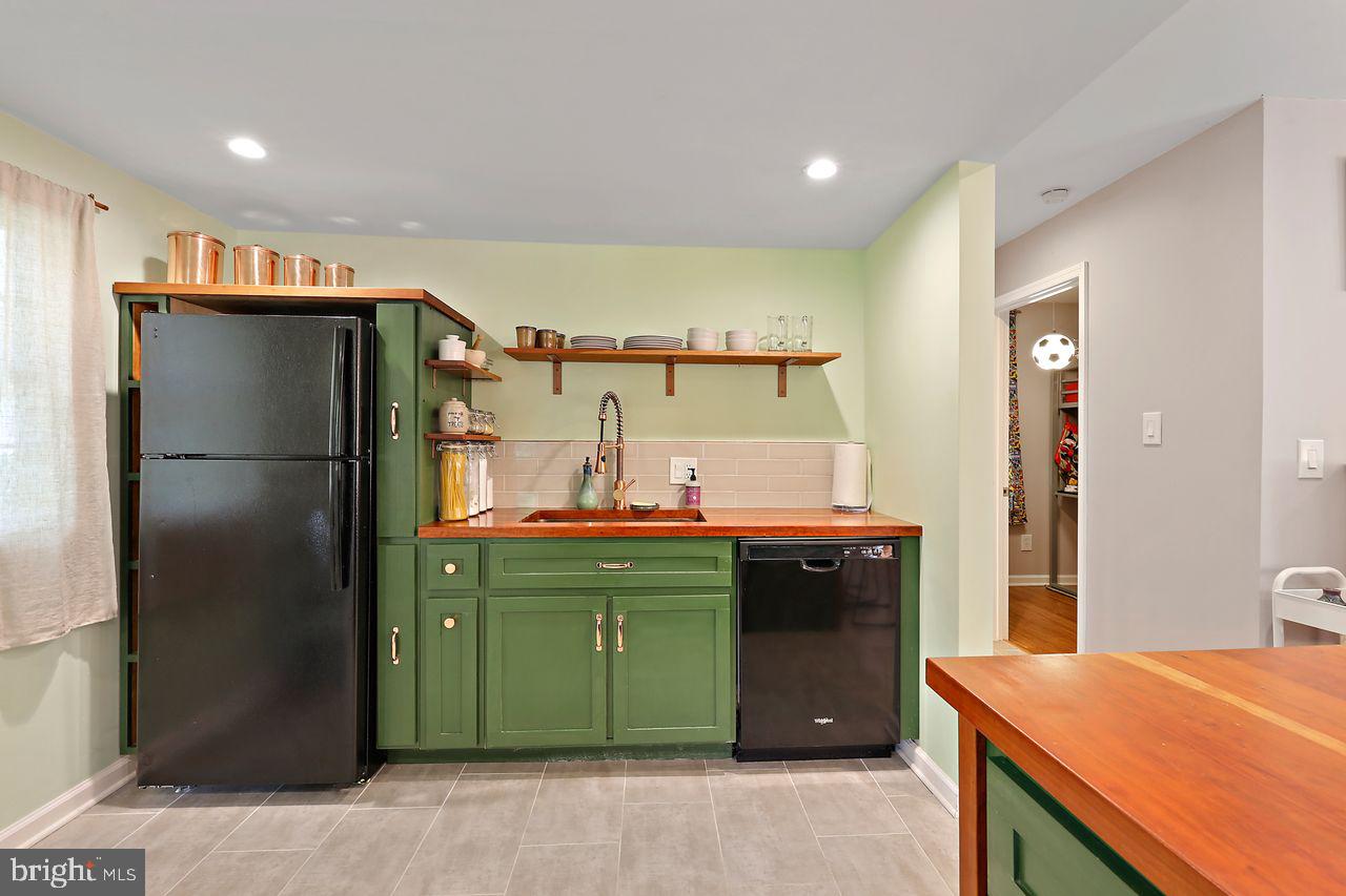 LONG BAR HARBOR - Residential