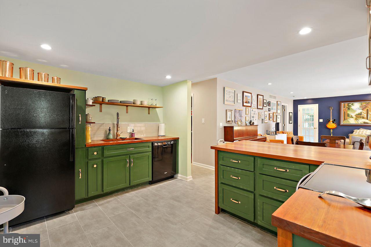 LONG BAR HARBOR - Residential