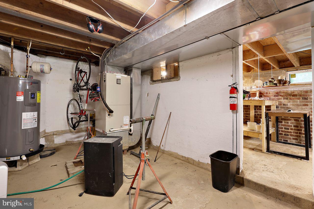 LONG BAR HARBOR - Residential