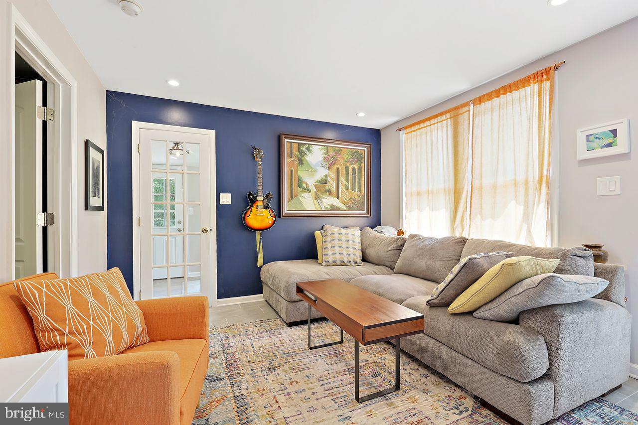 LONG BAR HARBOR - Residential