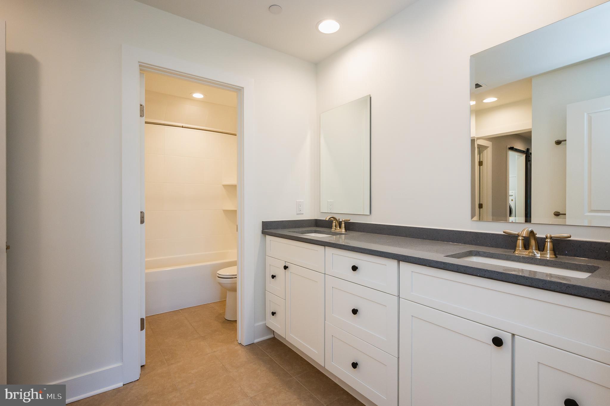 KINGSVILLE - Residential