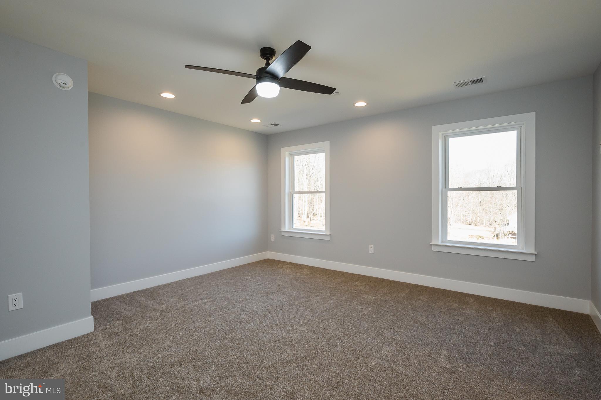 KINGSVILLE - Residential