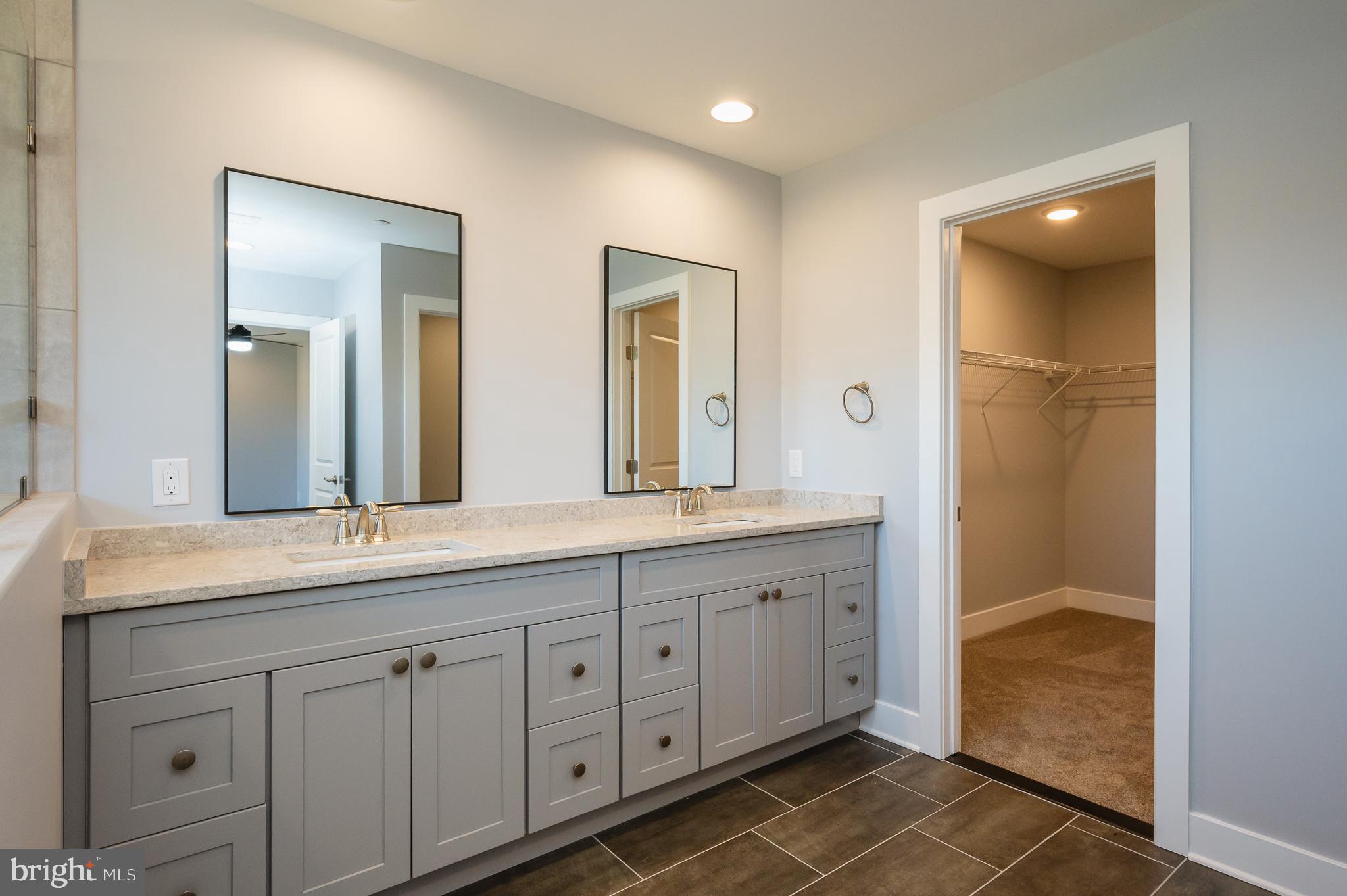 KINGSVILLE - Residential