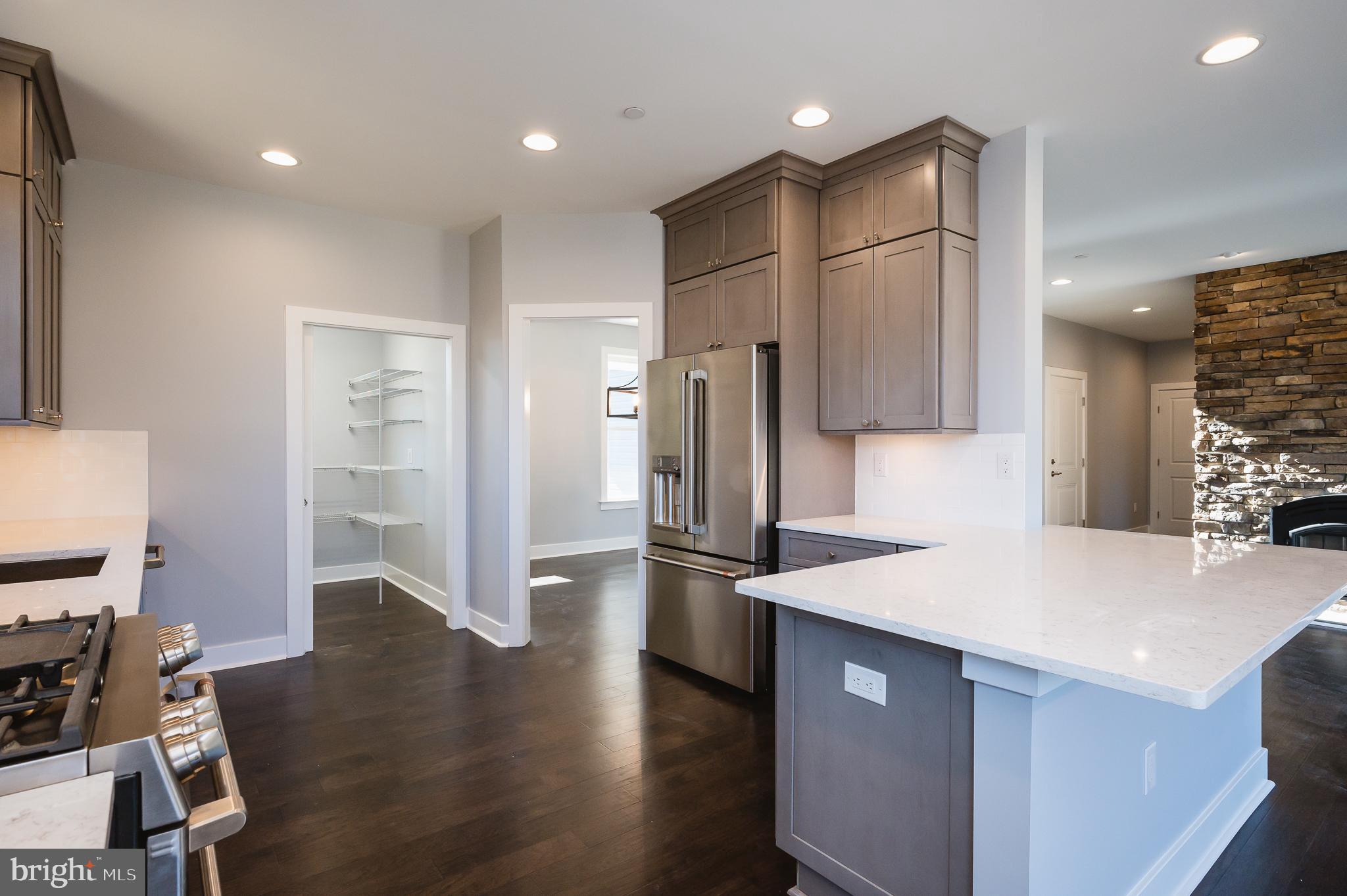 KINGSVILLE - Residential