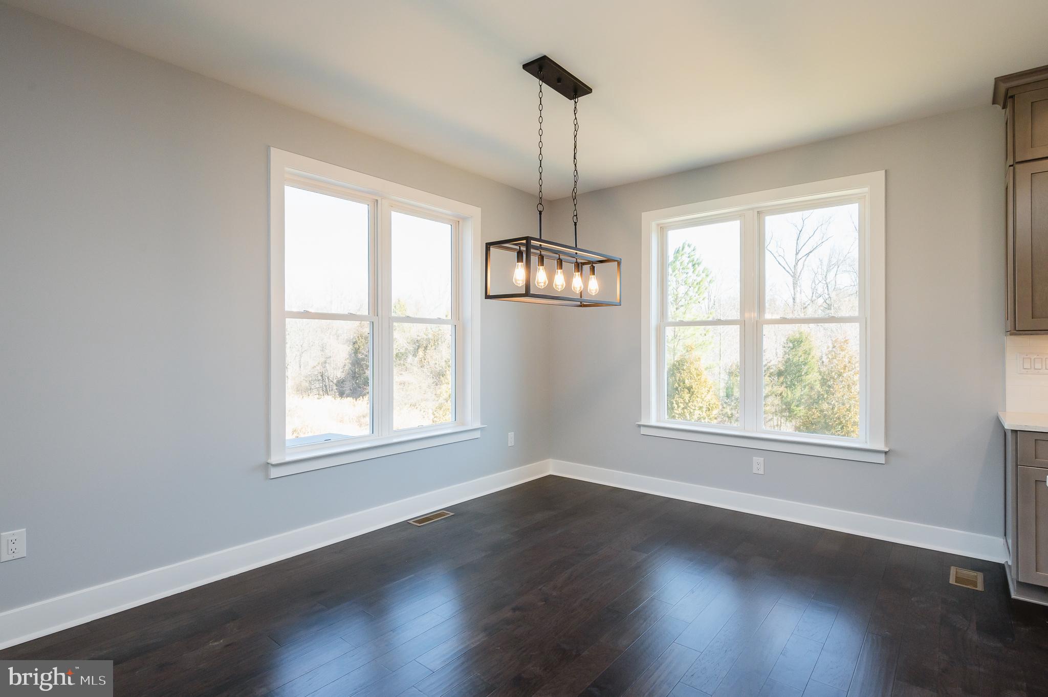 KINGSVILLE - Residential