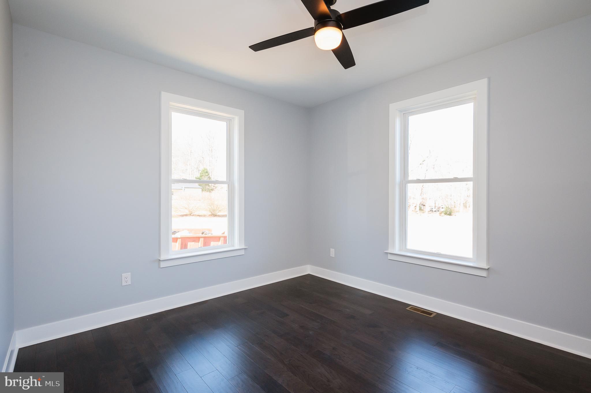 KINGSVILLE - Residential