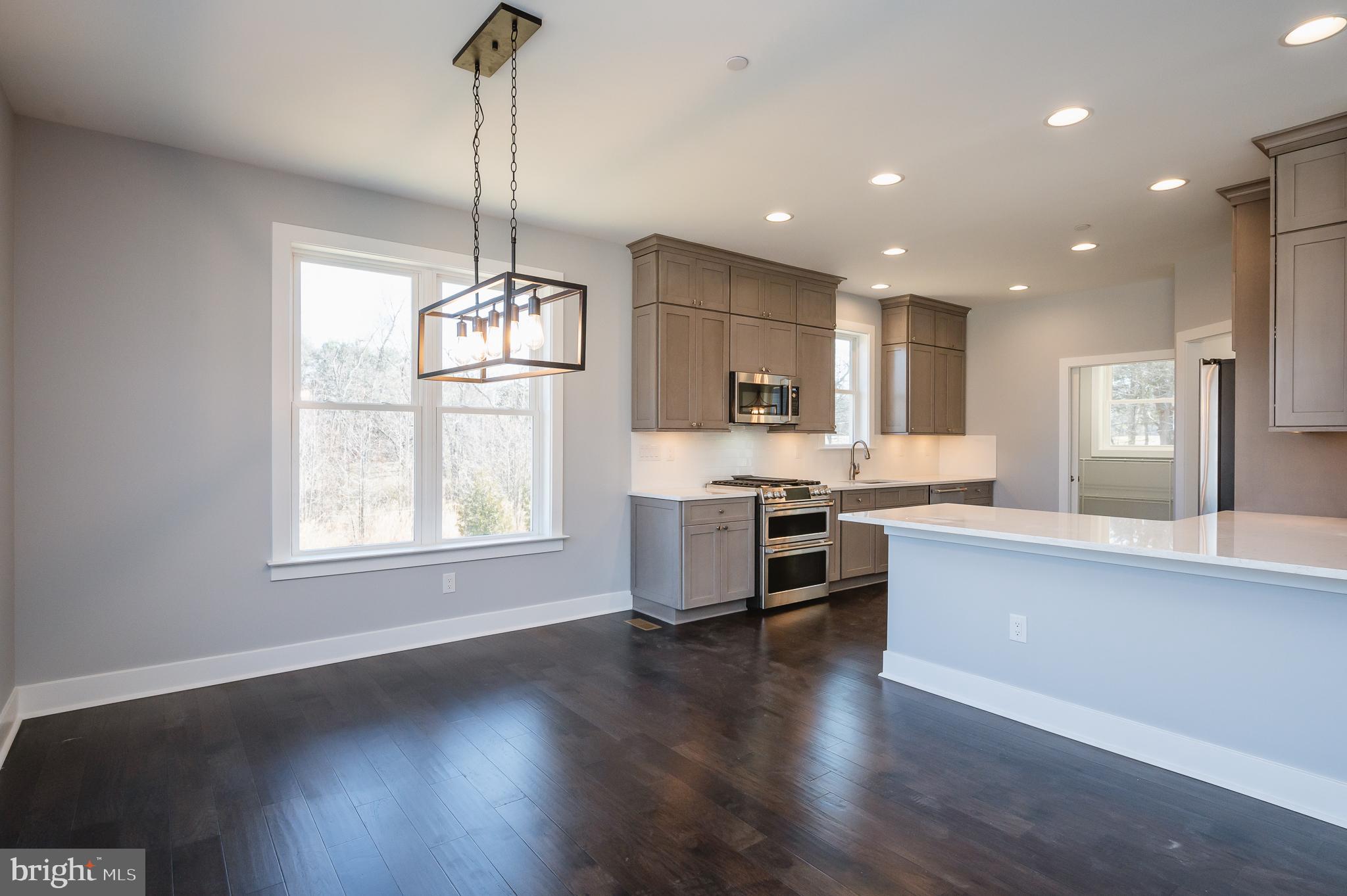 KINGSVILLE - Residential