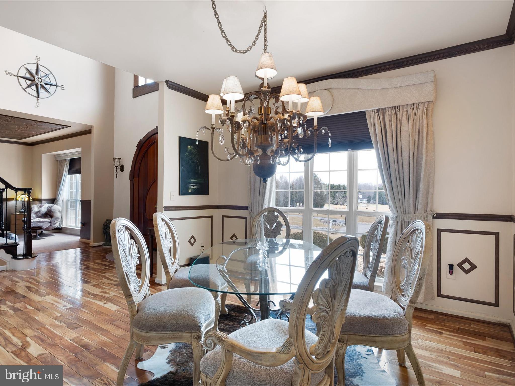 COMMODORE ESTATES - Residential