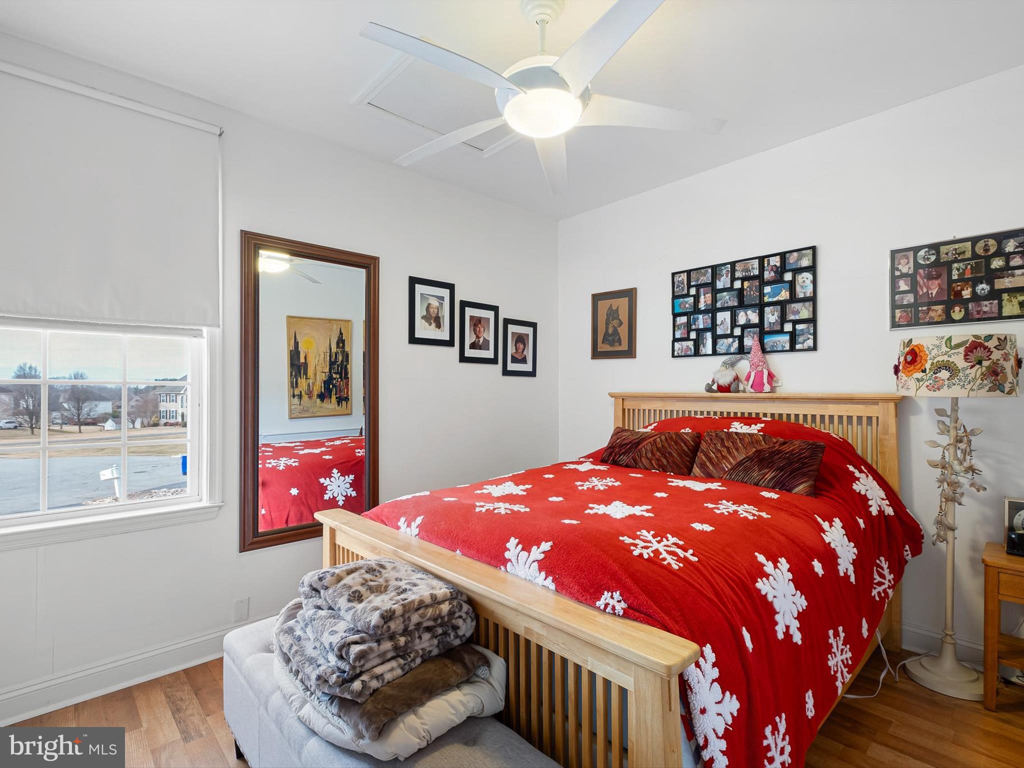 COMMODORE ESTATES - Residential