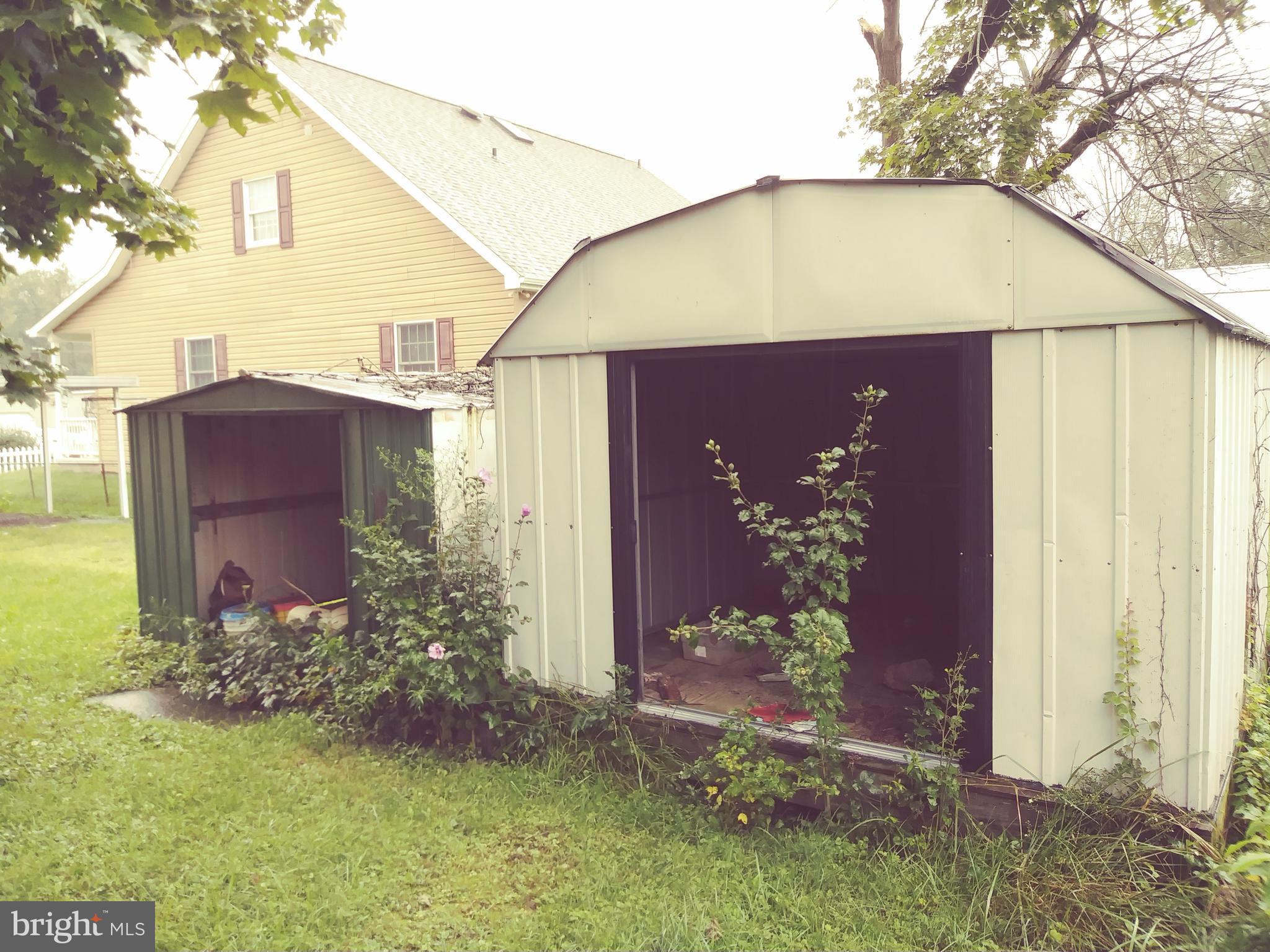 GATEWAY MANOR - Residential