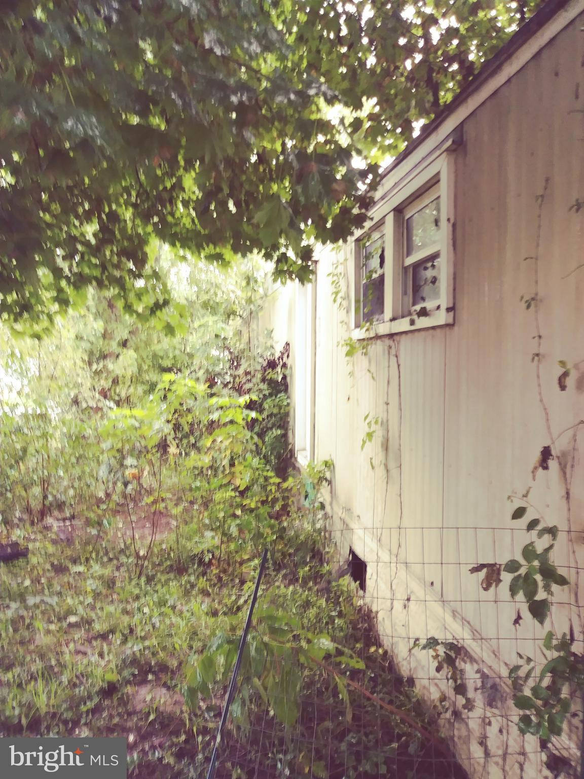 GATEWAY MANOR - Residential