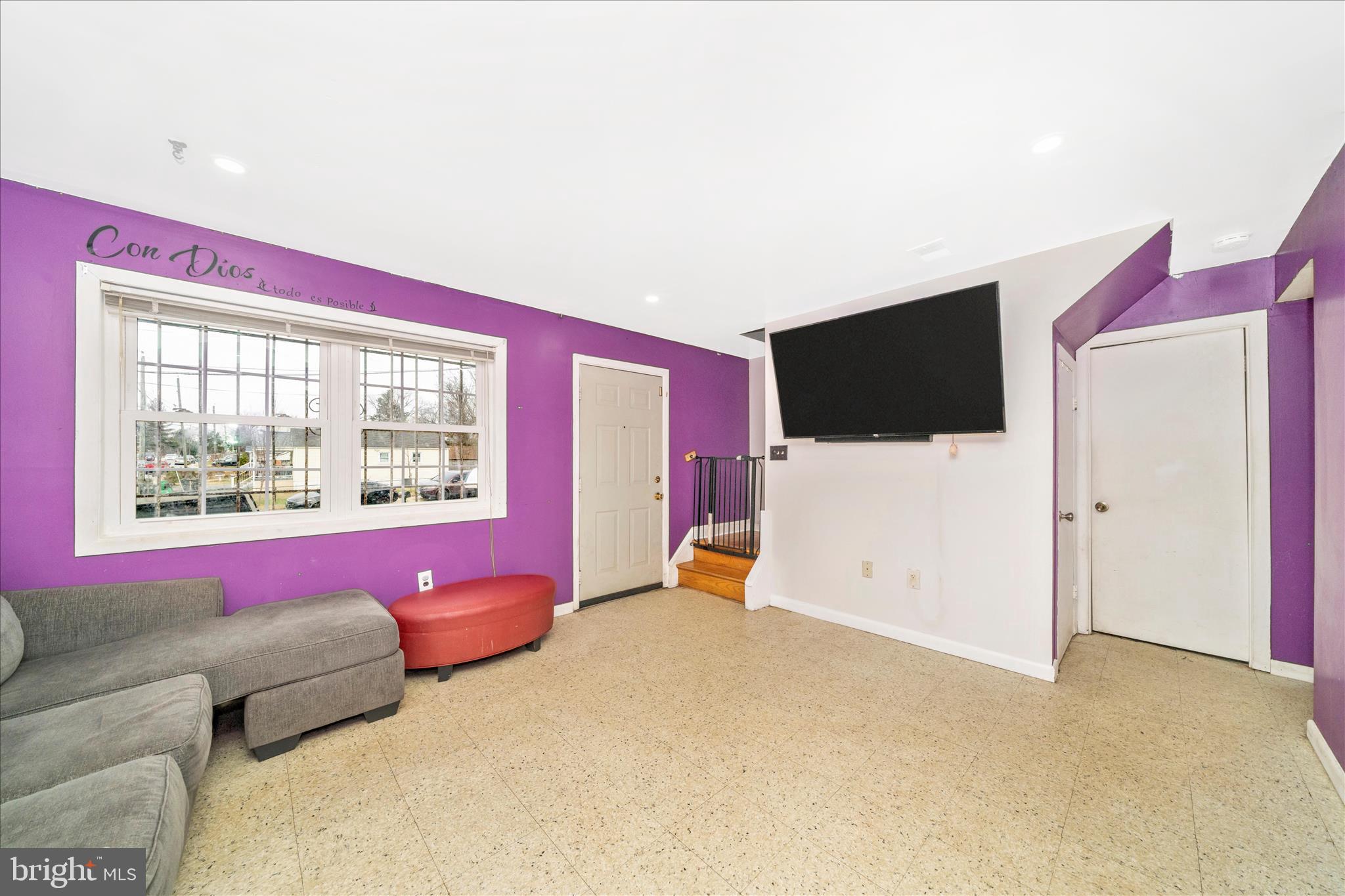 CARMODY HILLS - Residential