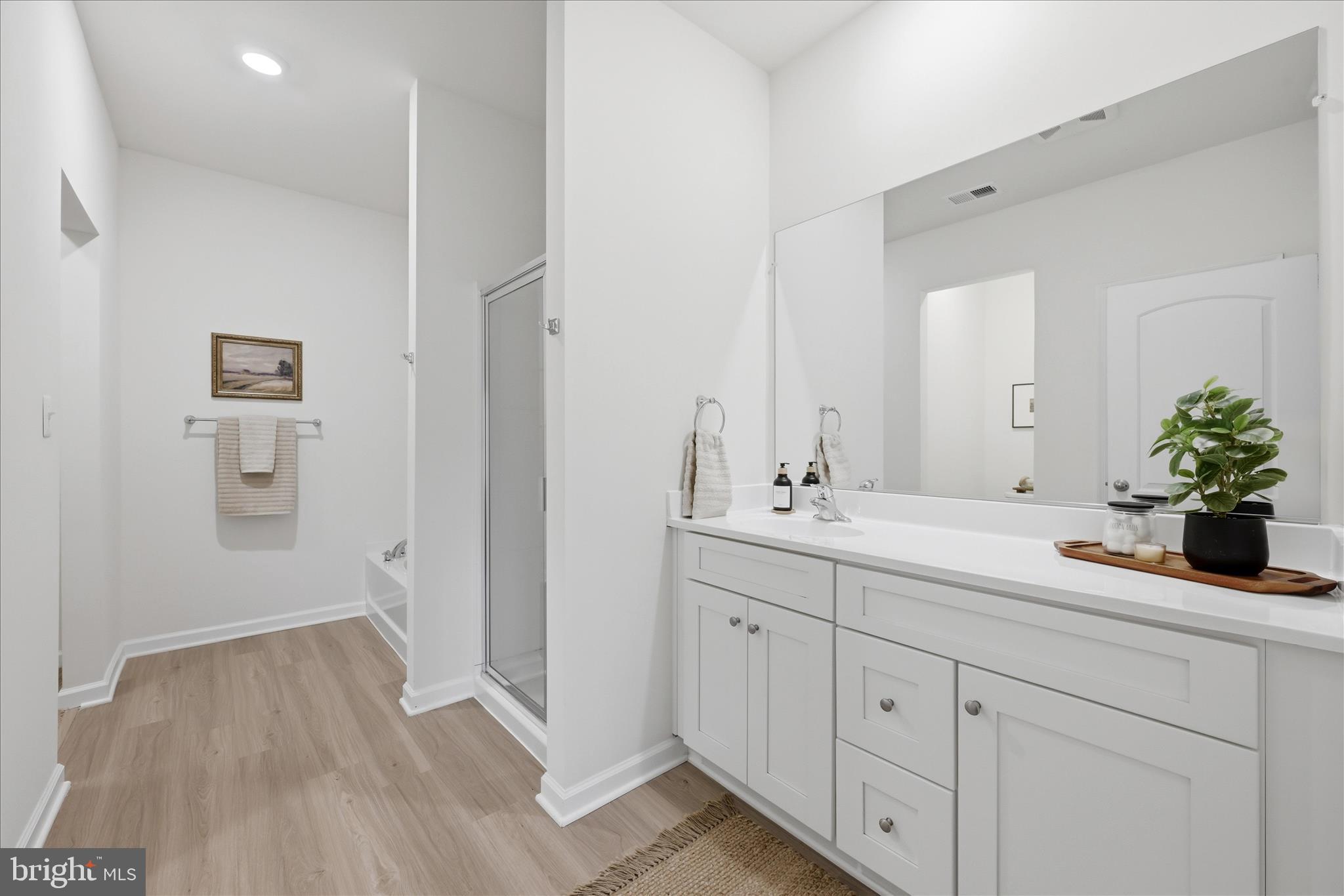 BROOKFIELD - Residential