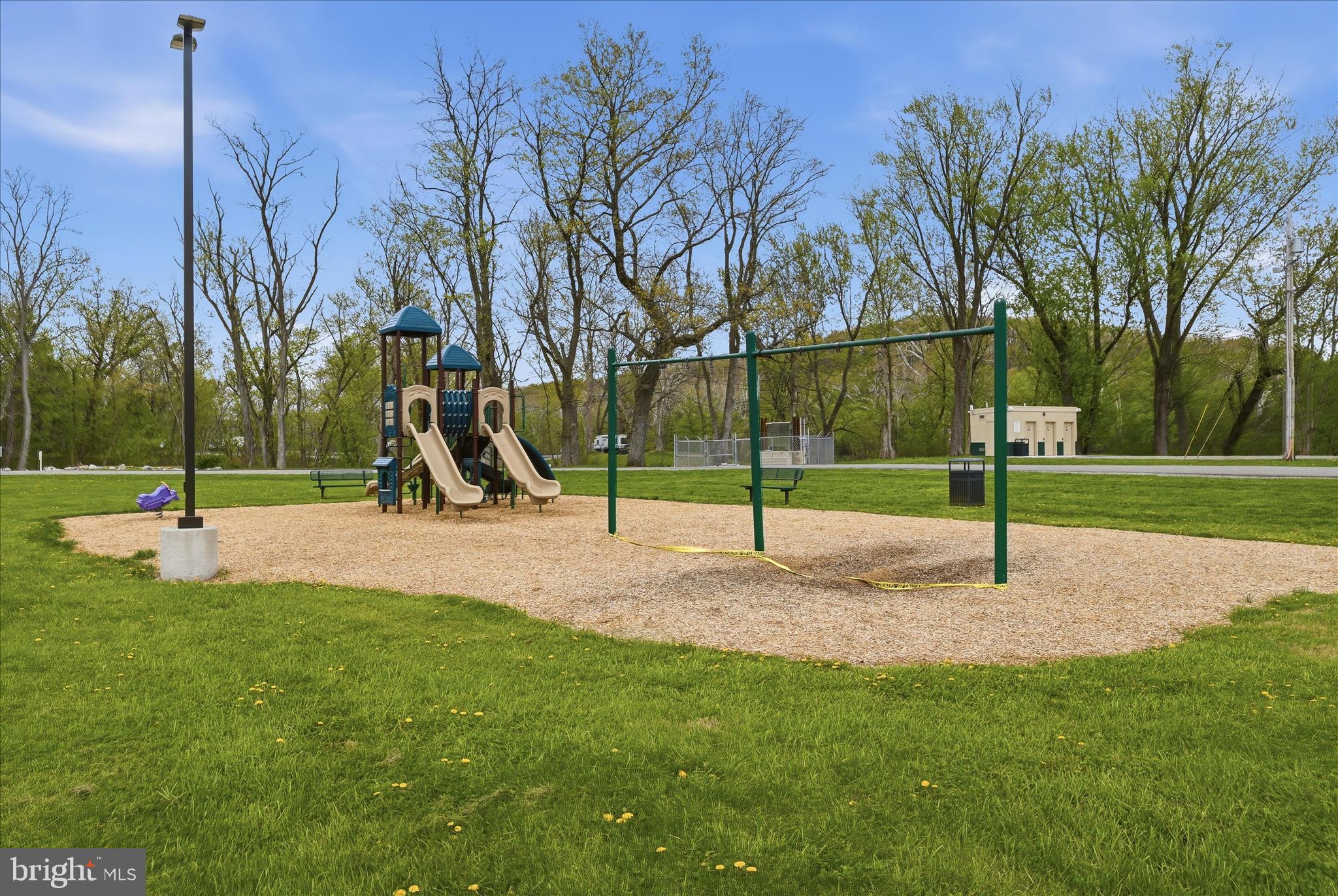 BROOKFIELD - Residential