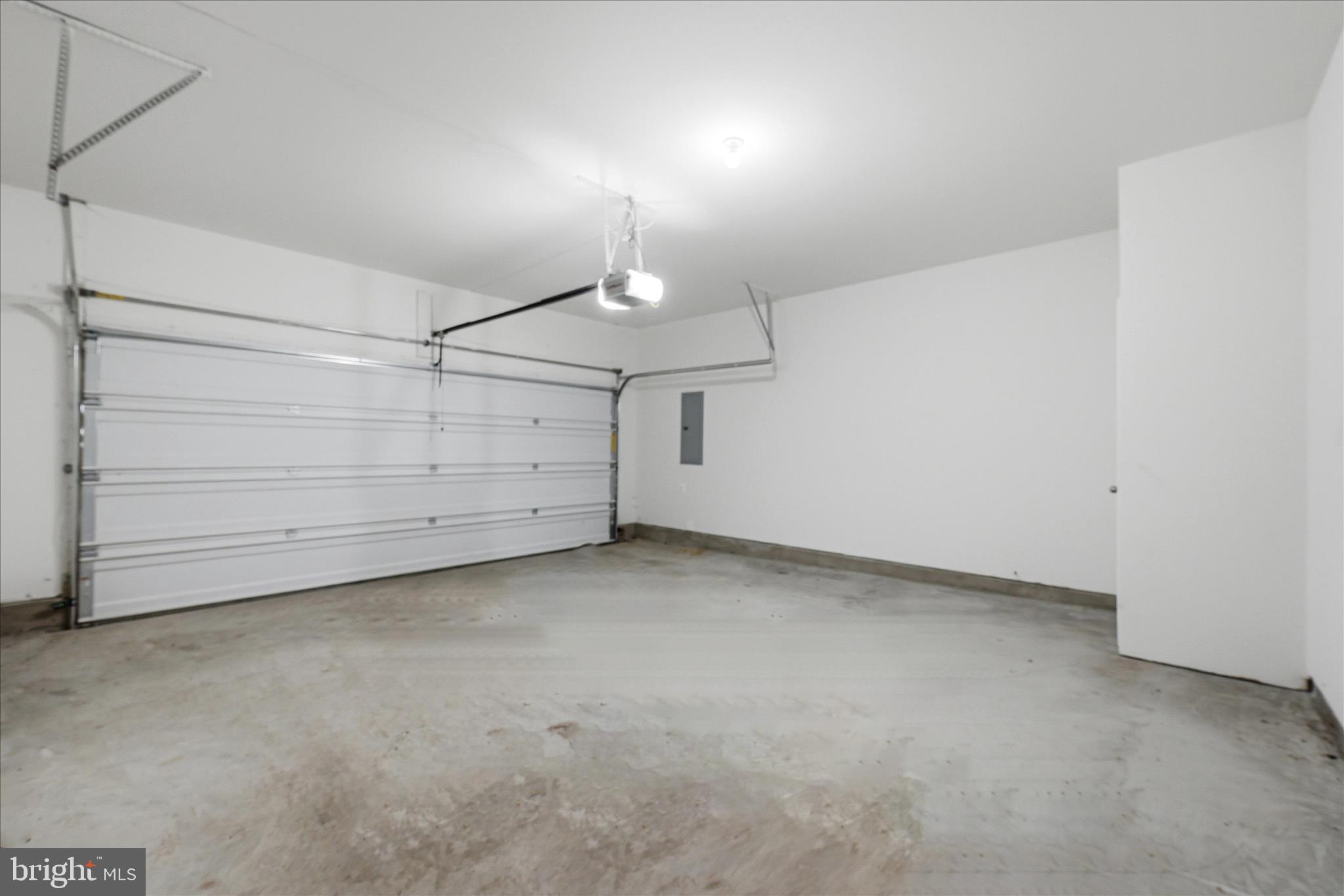 BROOKFIELD - Residential