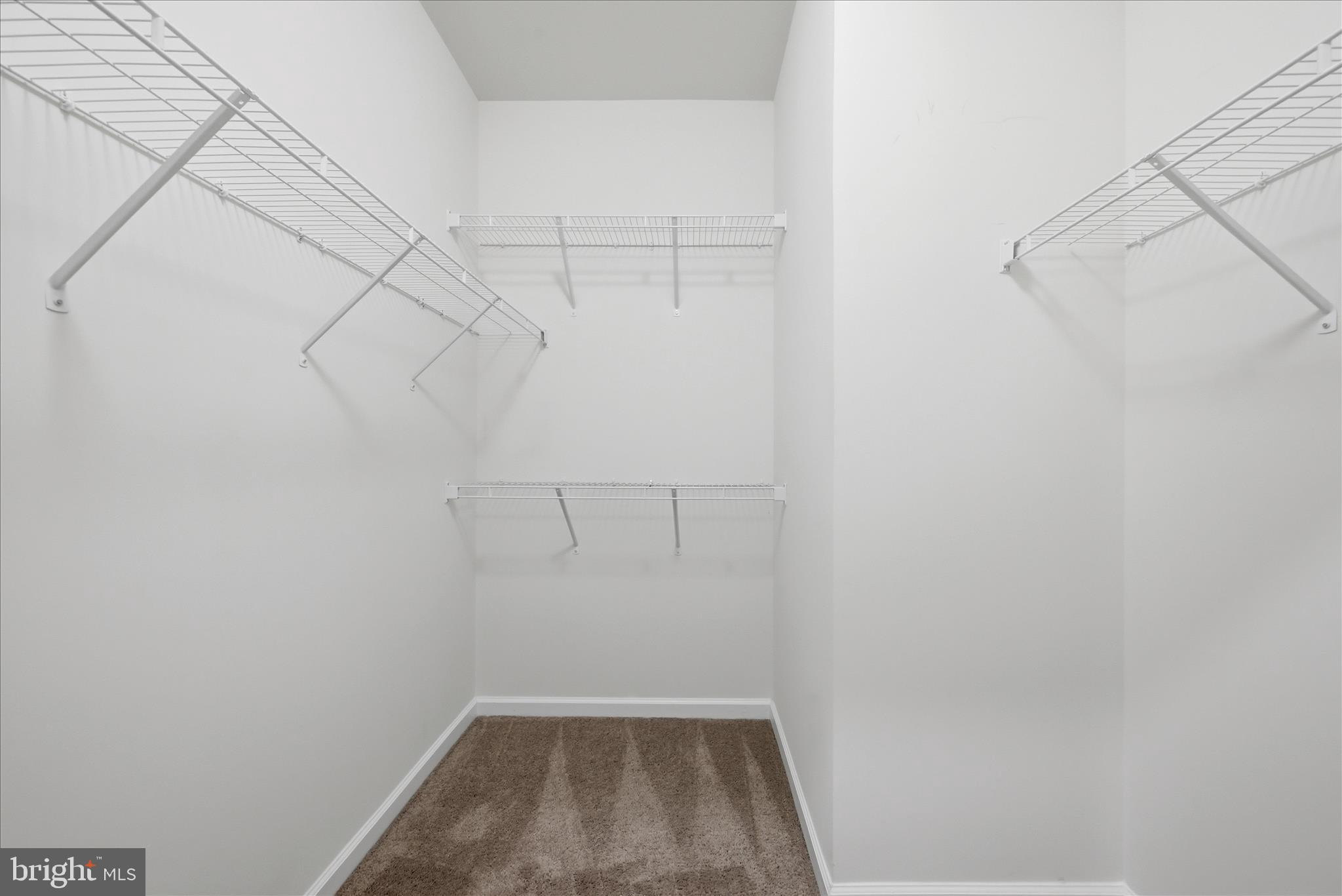 BROOKFIELD - Residential