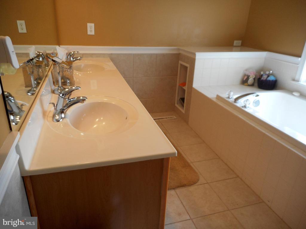 PENNS CROSSING - Residential