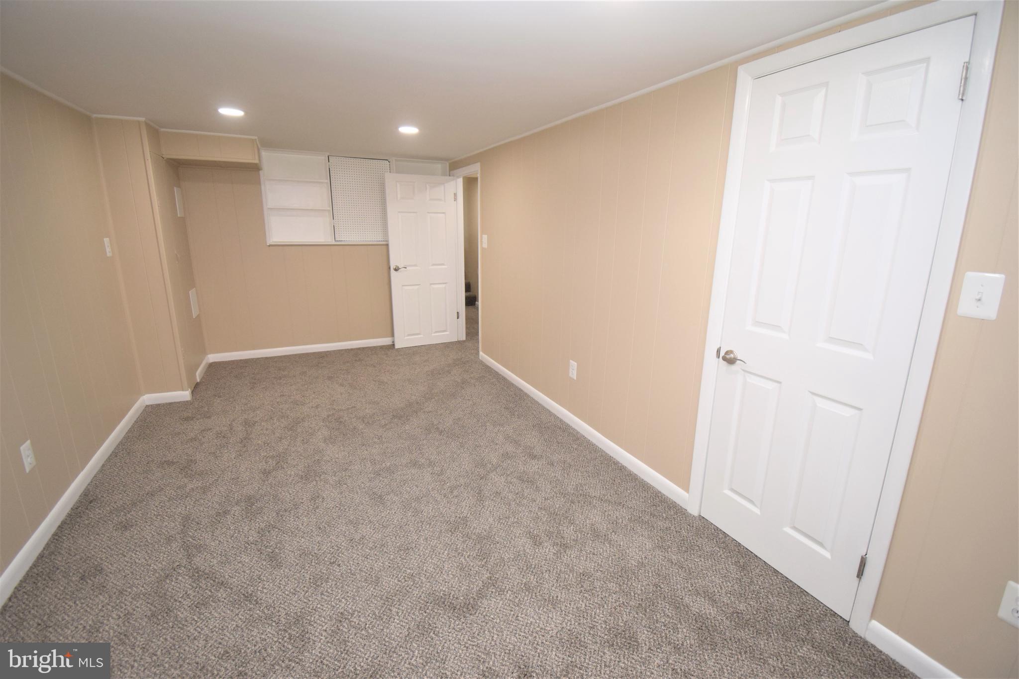 WILTON ACRES - Residential