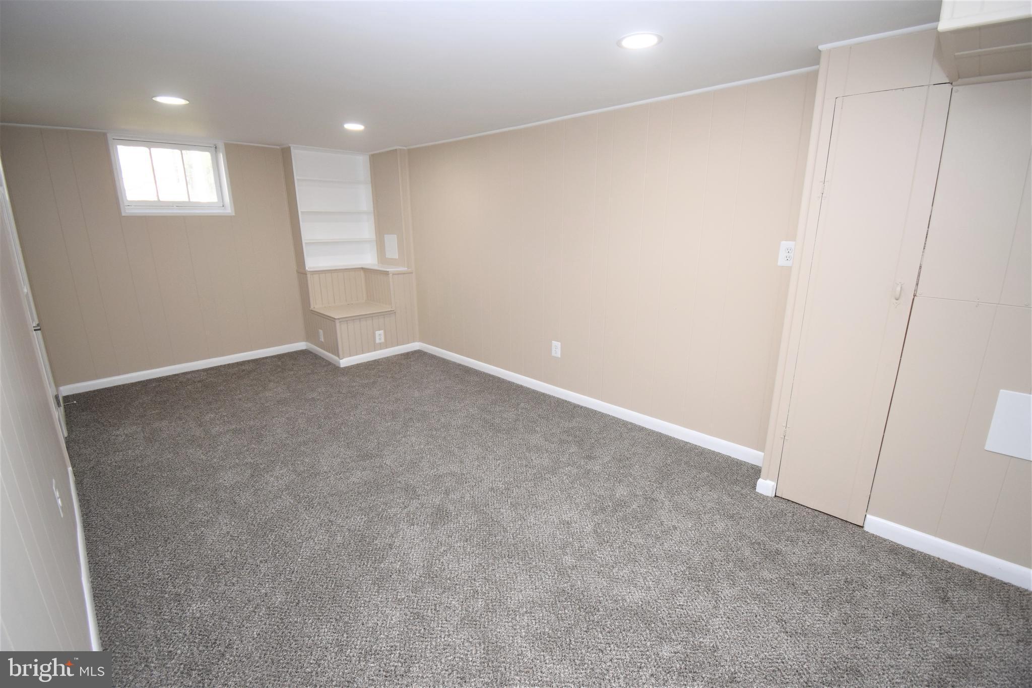 WILTON ACRES - Residential