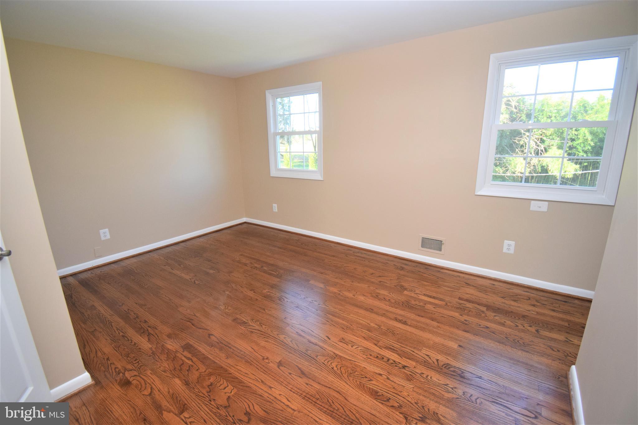 WILTON ACRES - Residential