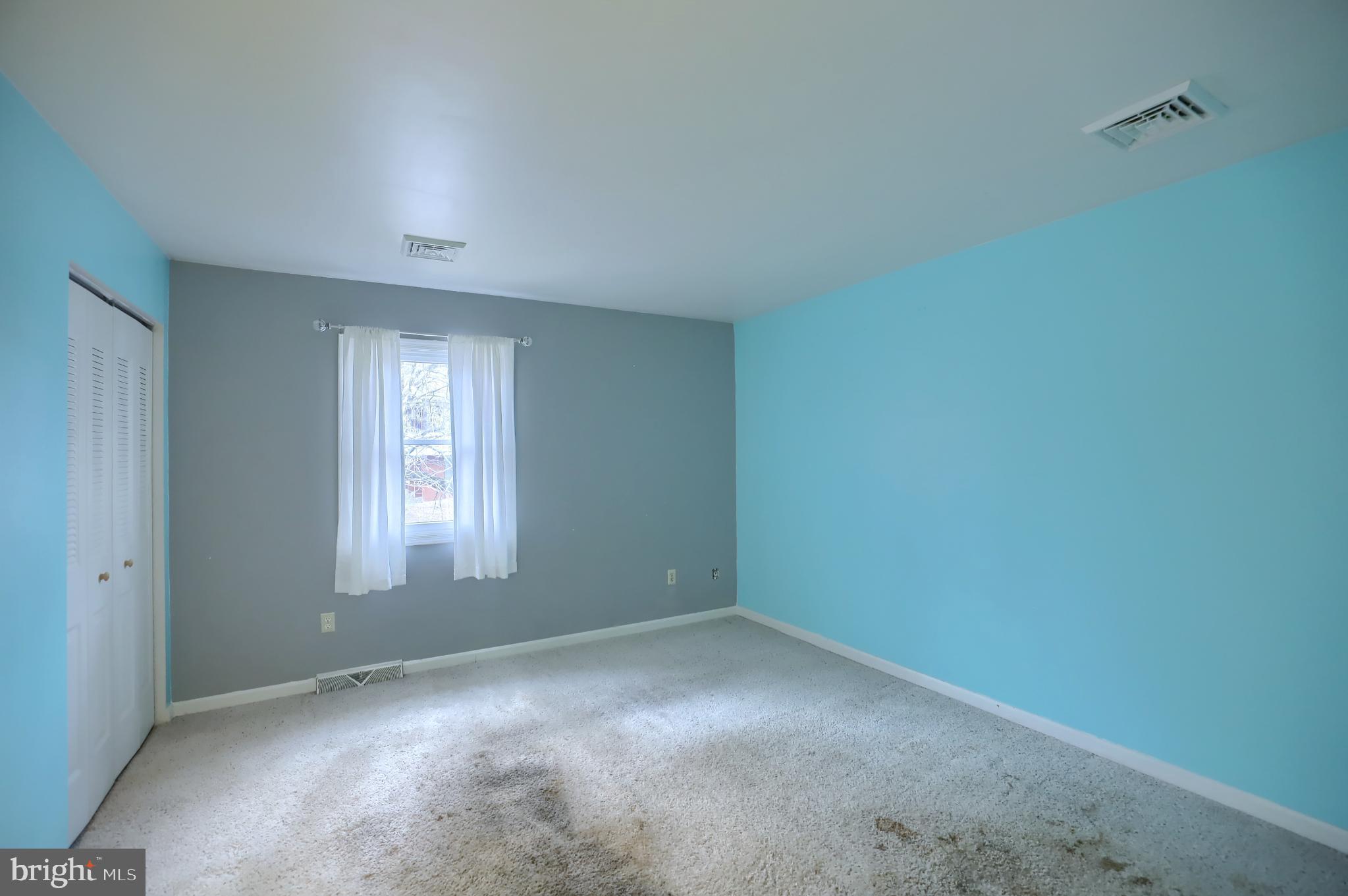 LIBERTY SQUARE - Residential