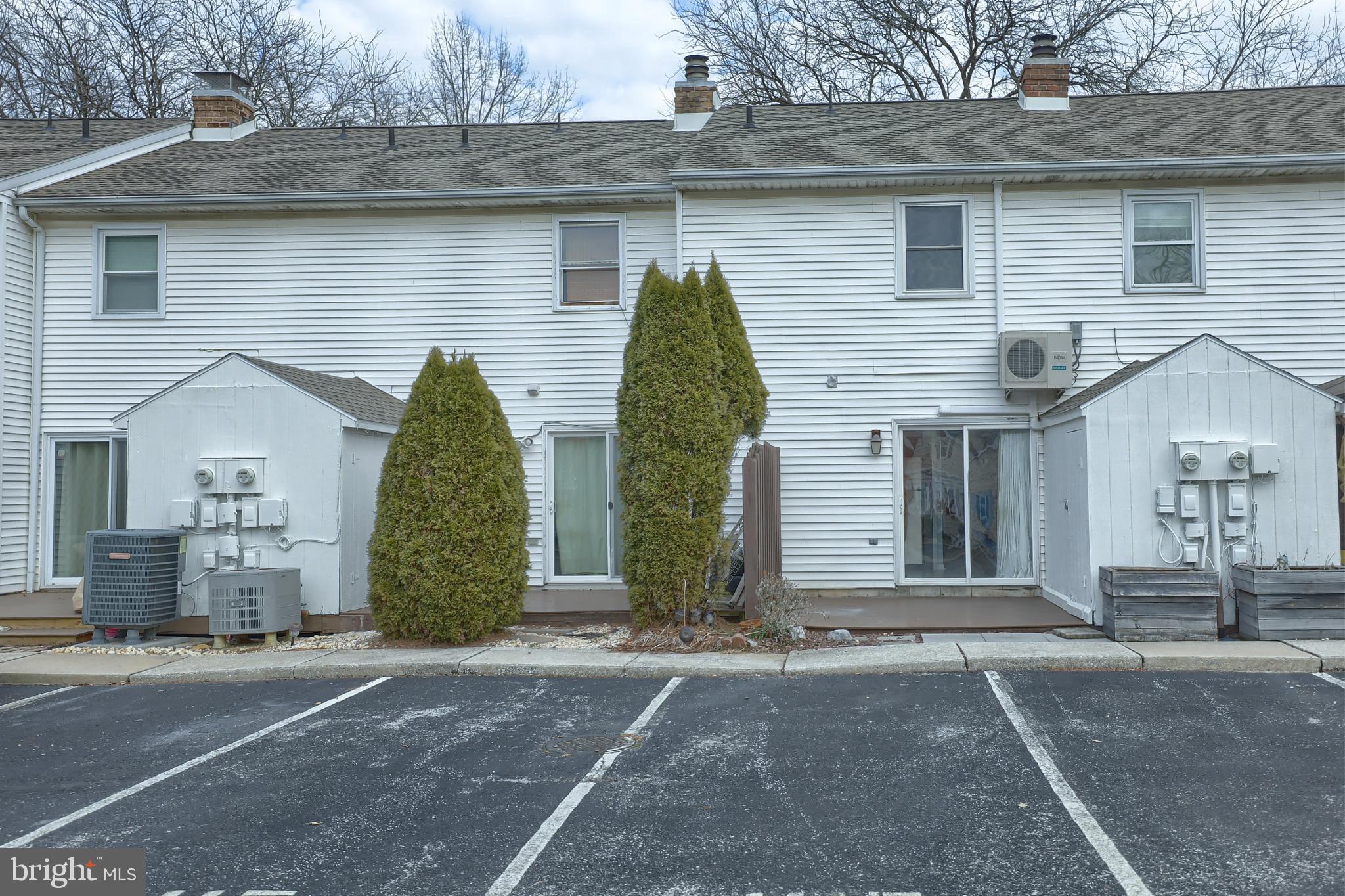 LIBERTY SQUARE - Residential