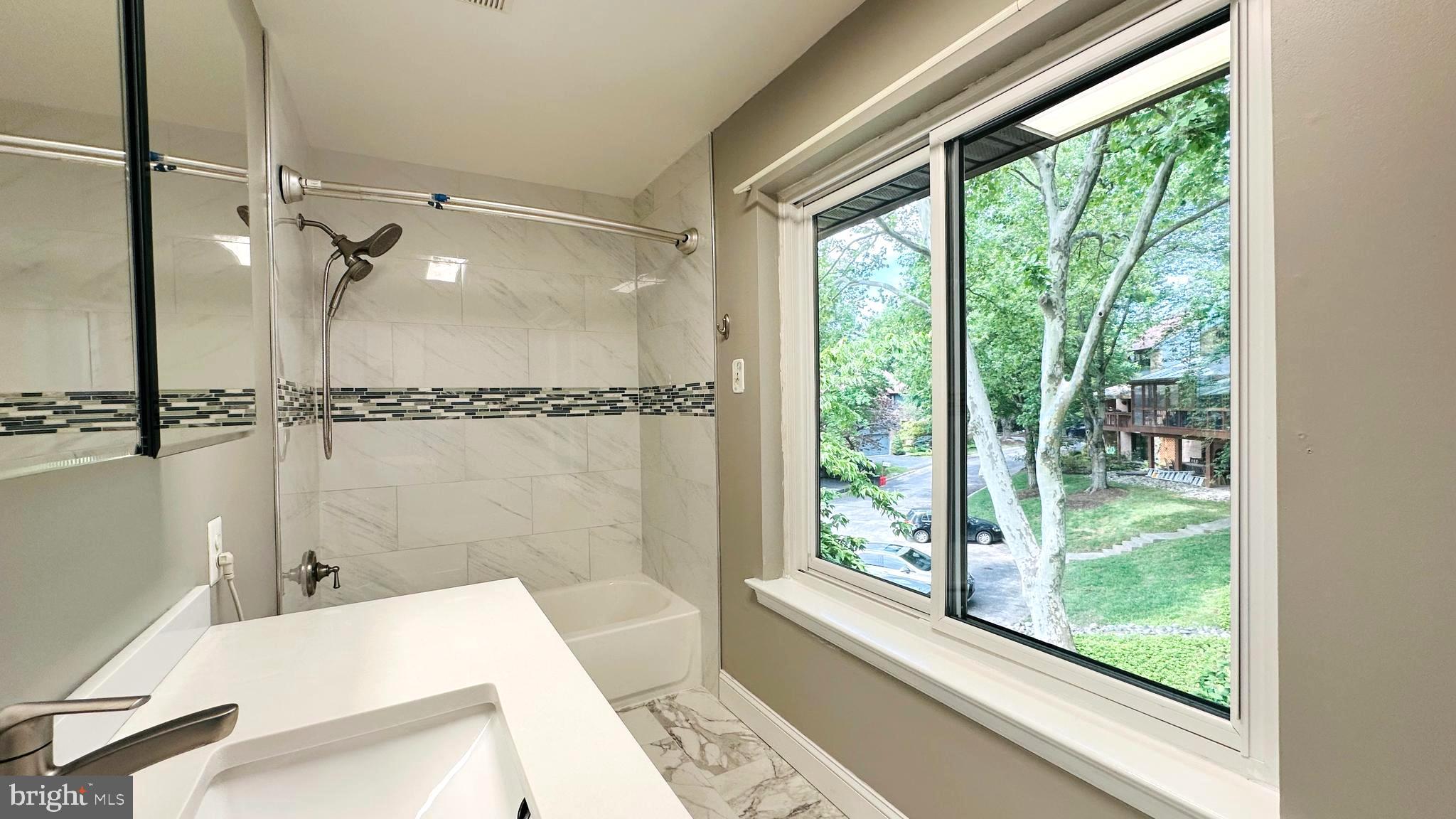PAINTERS LANE - Residential