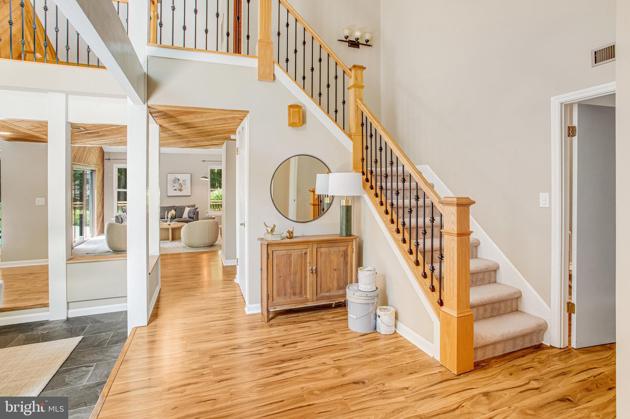 44 ROLLINSWOOD LANE