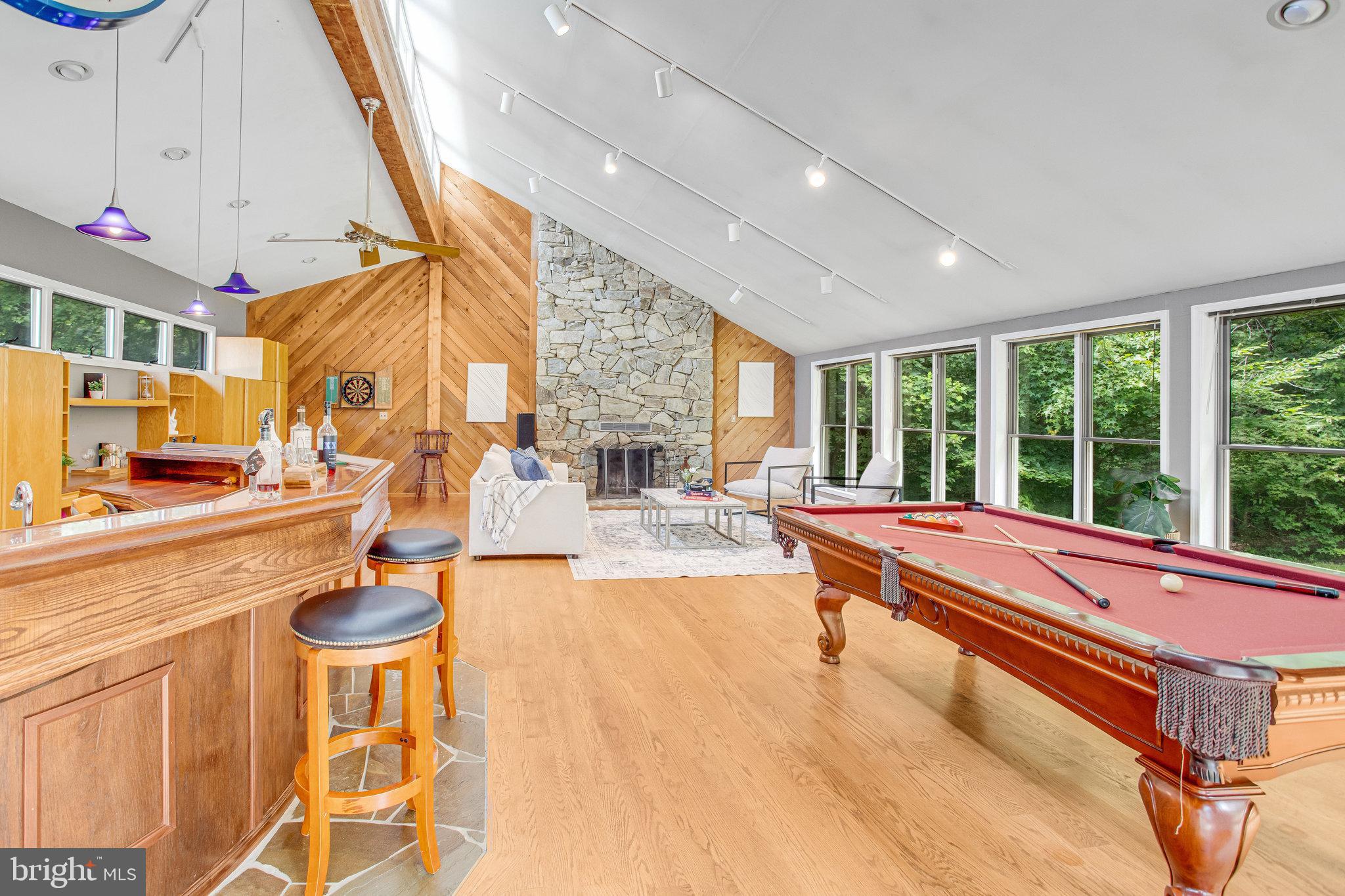 ROLLINSWOOD WEST - Residential