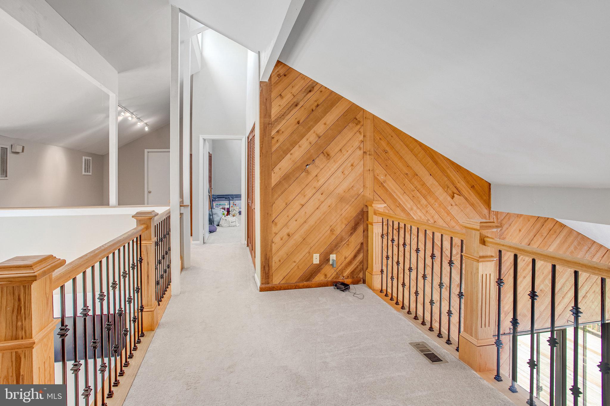 ROLLINSWOOD WEST - Residential