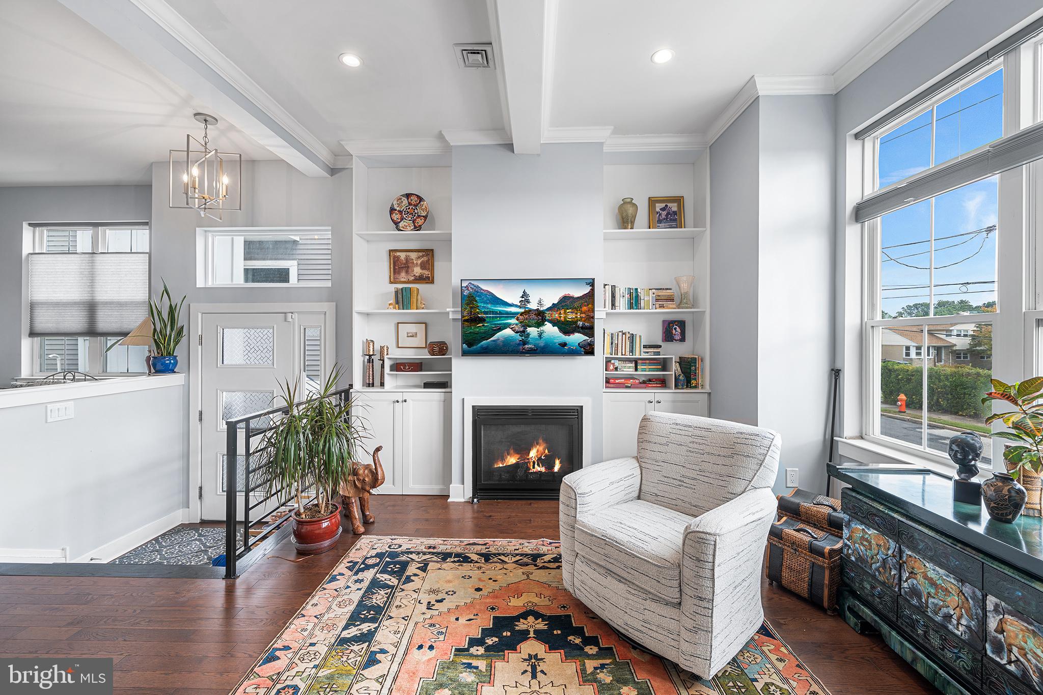 ROXBOROUGH - Residential