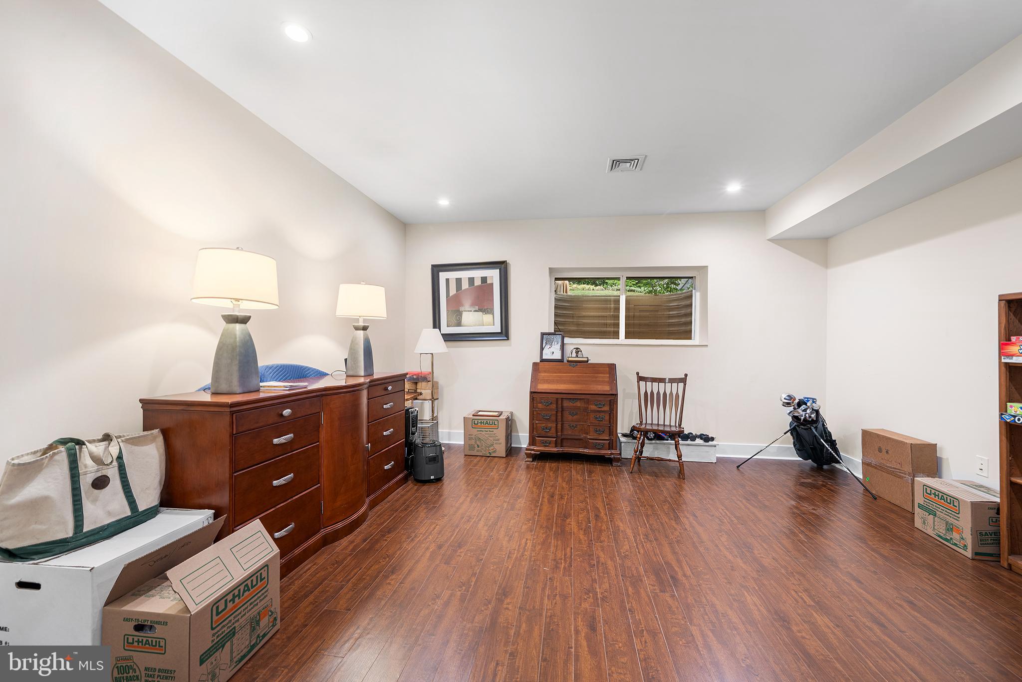 ROXBOROUGH - Residential