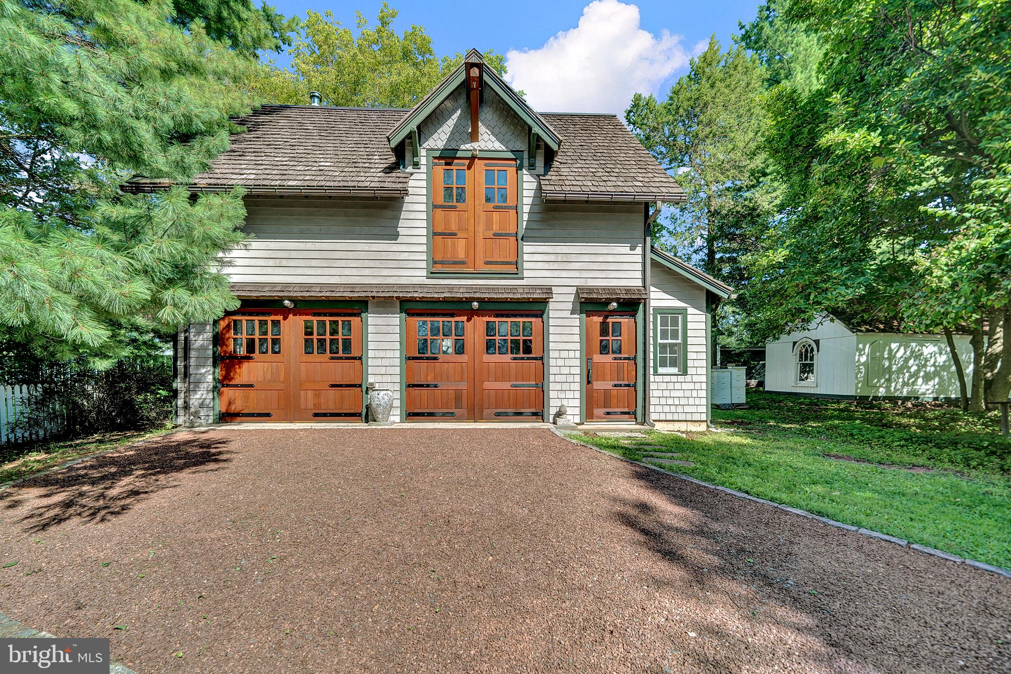 24 E PROSPECT STREET