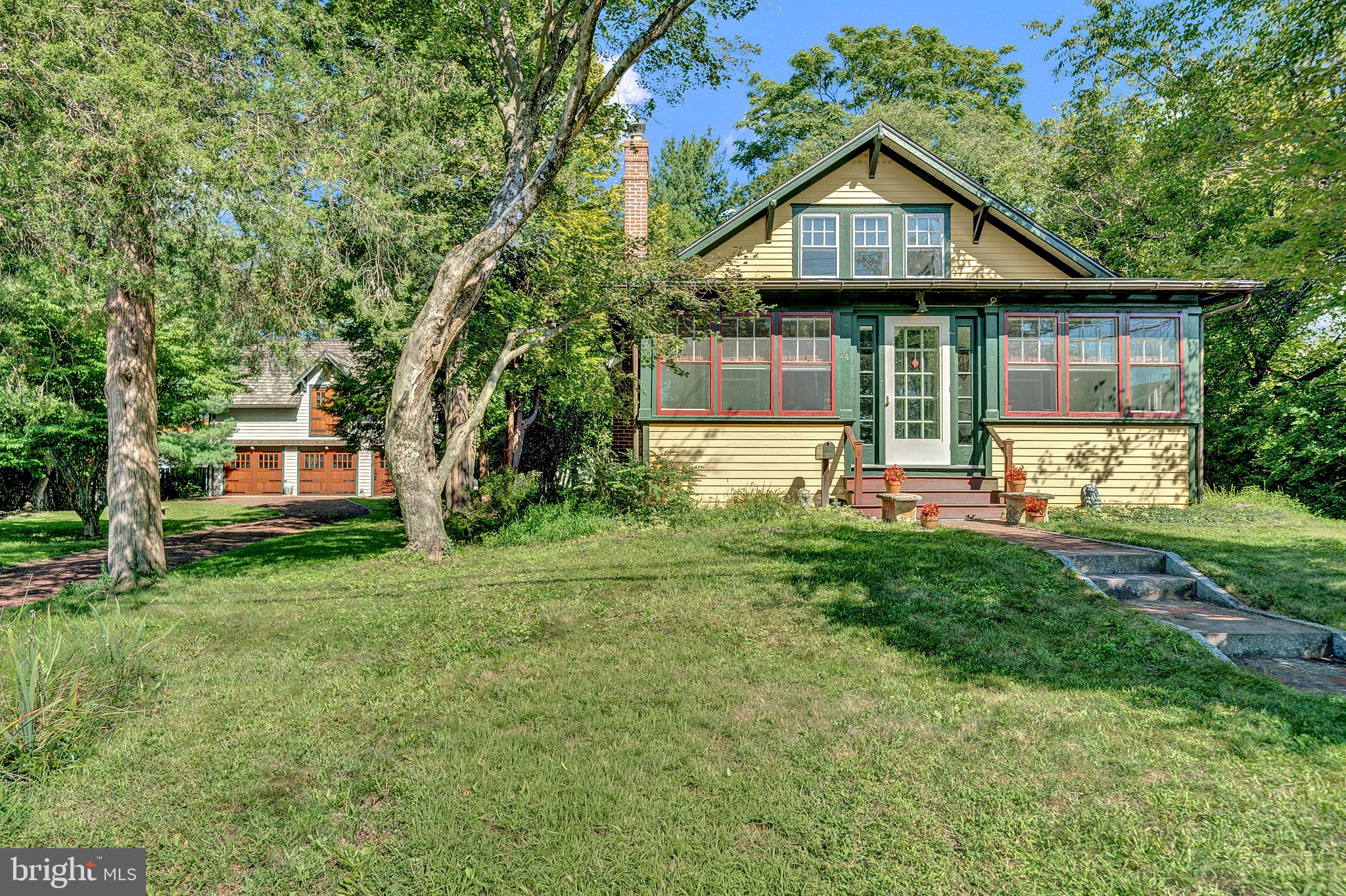 24 E PROSPECT STREET