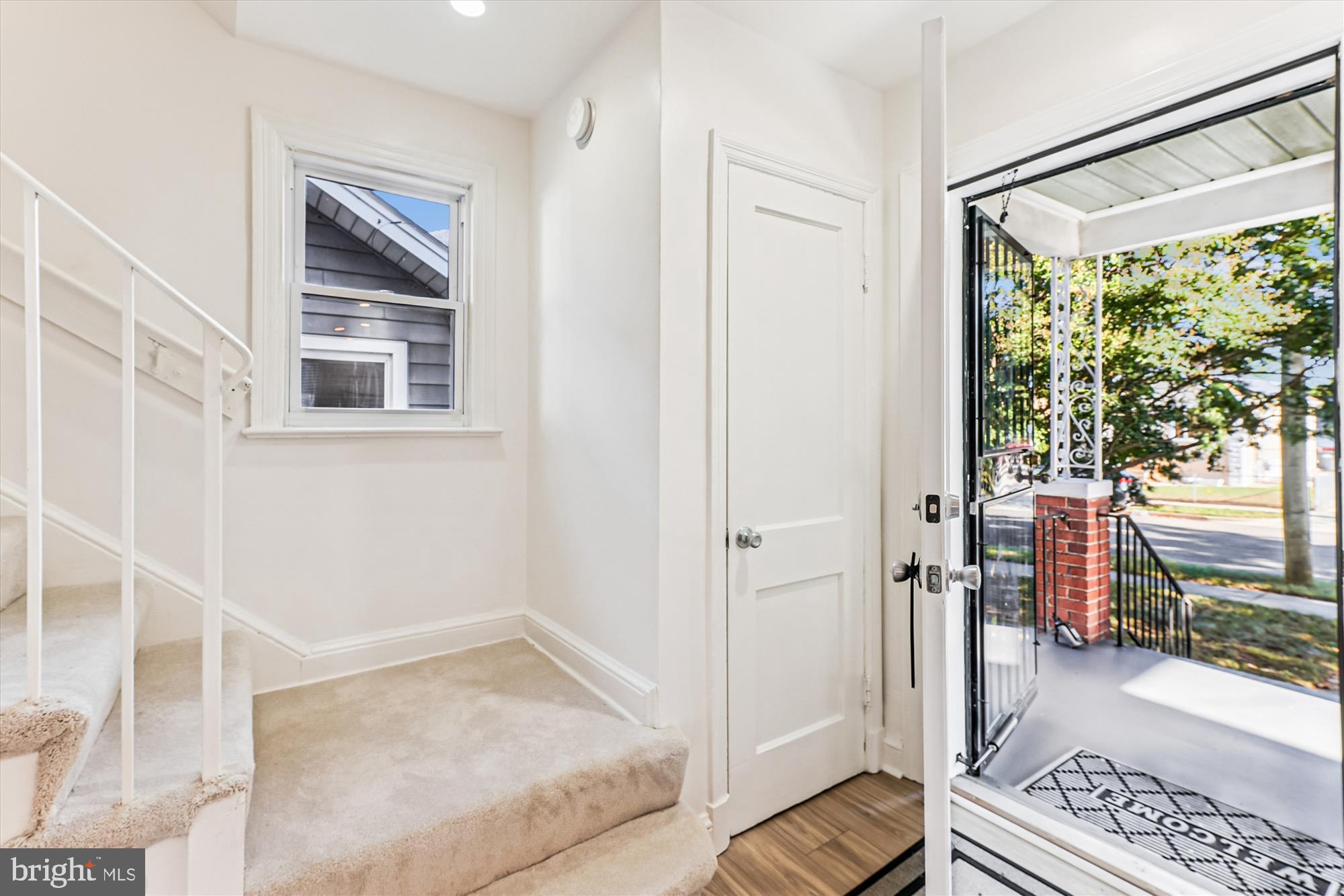 4225 MEADE STREET NE