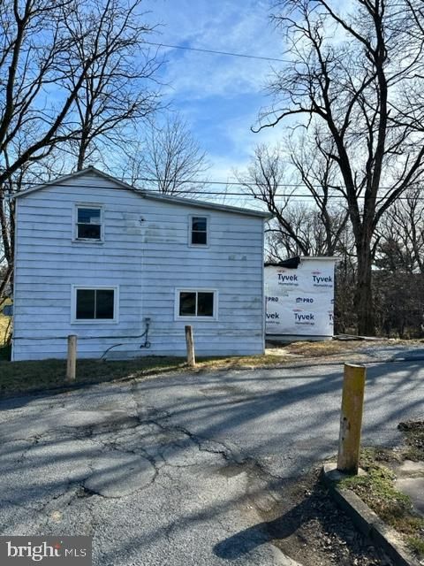 Photo of 114 N LOCUST ST, ELIZABETHTOWN, PA 17022 (MLS # PALA2030860)