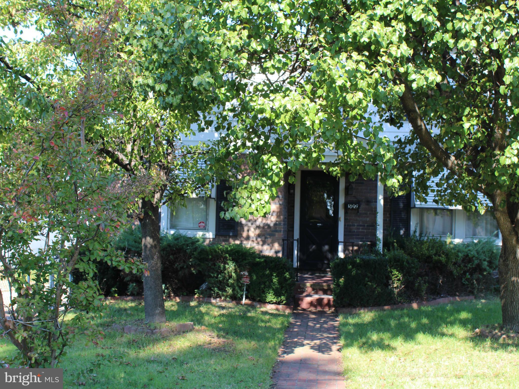 COLONIAL HOUSING - Residential