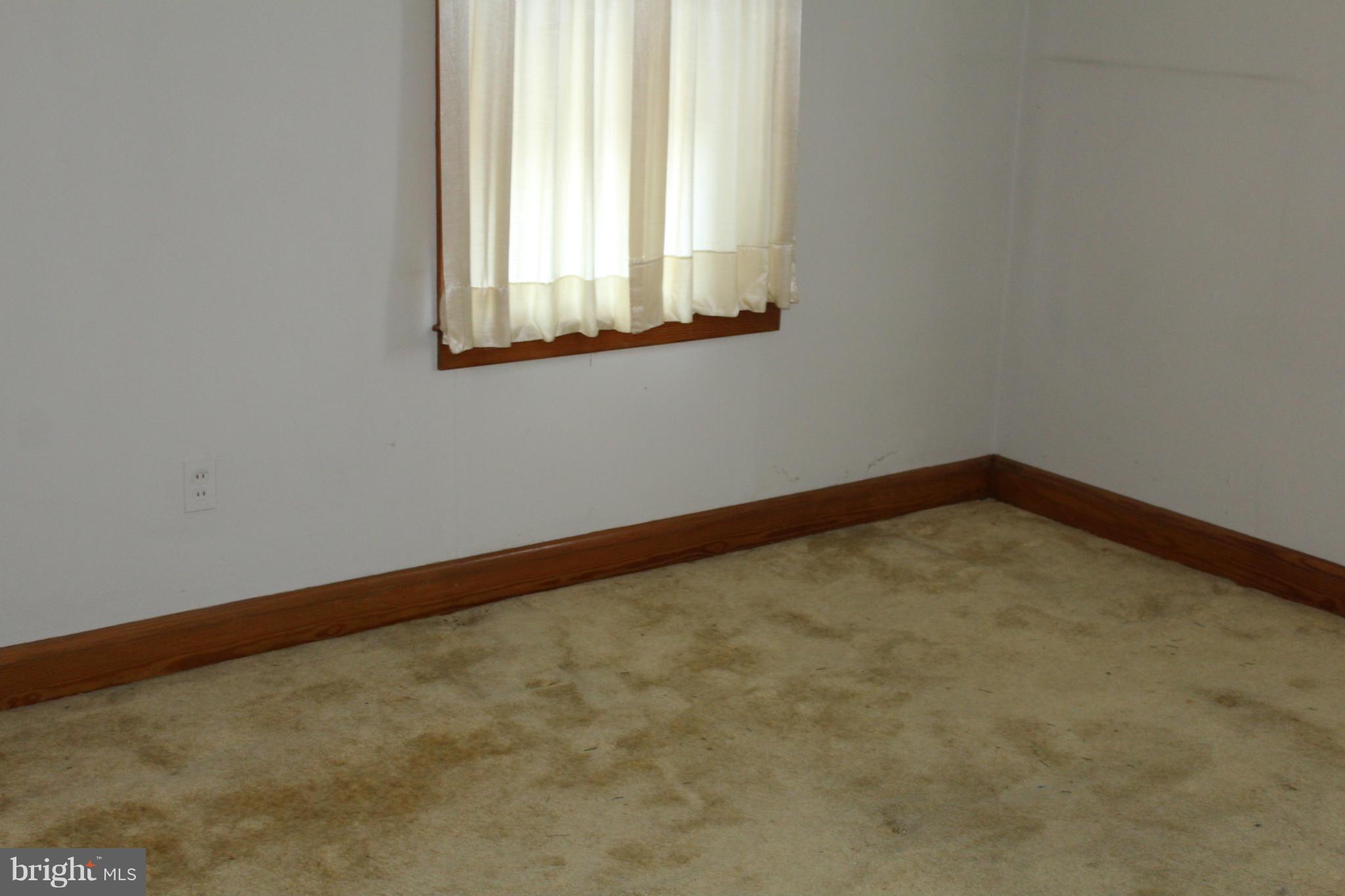 COLONIAL HOUSING - Residential