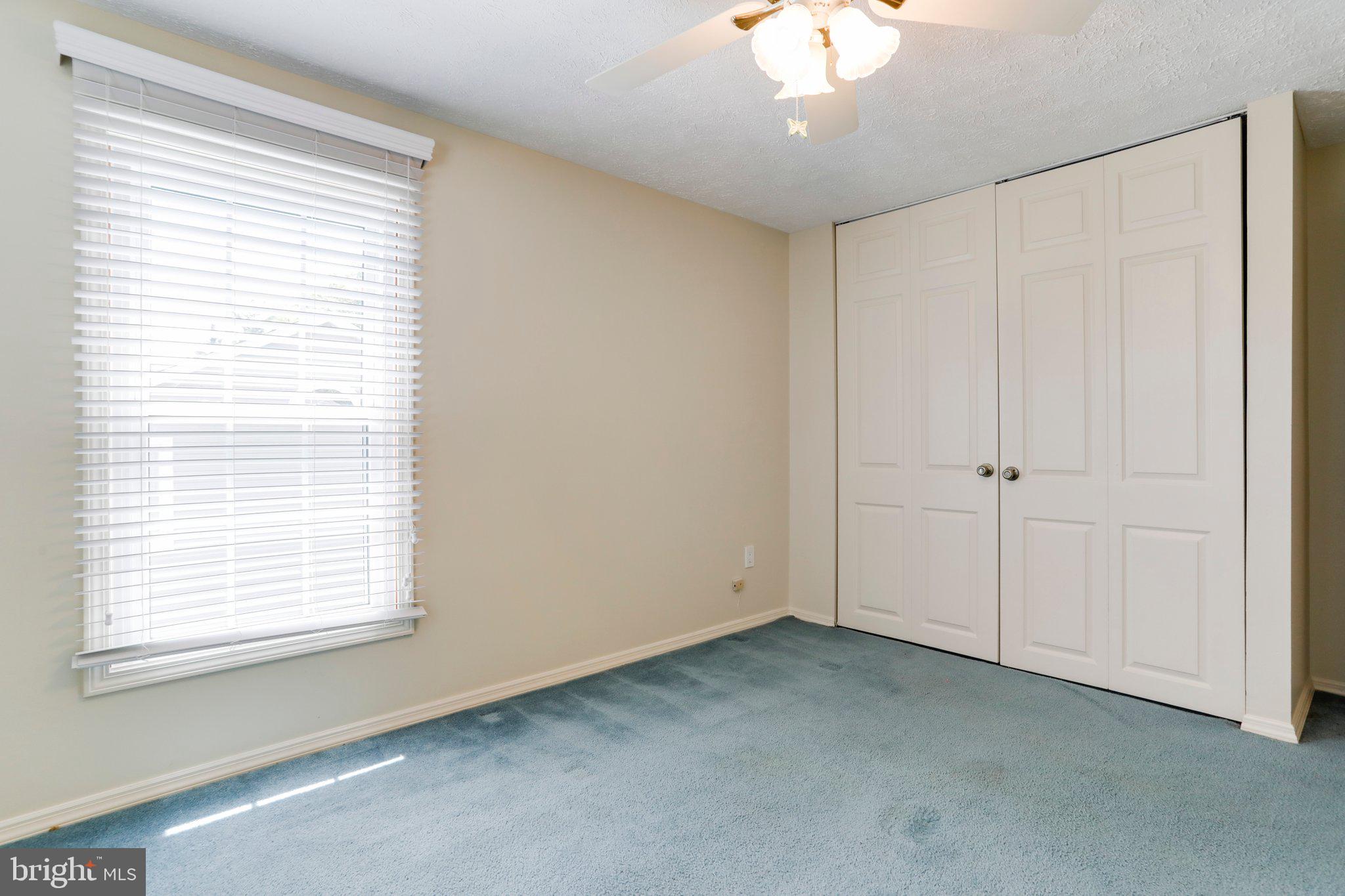 FOUNTAIN ROCK MANOR - Residential