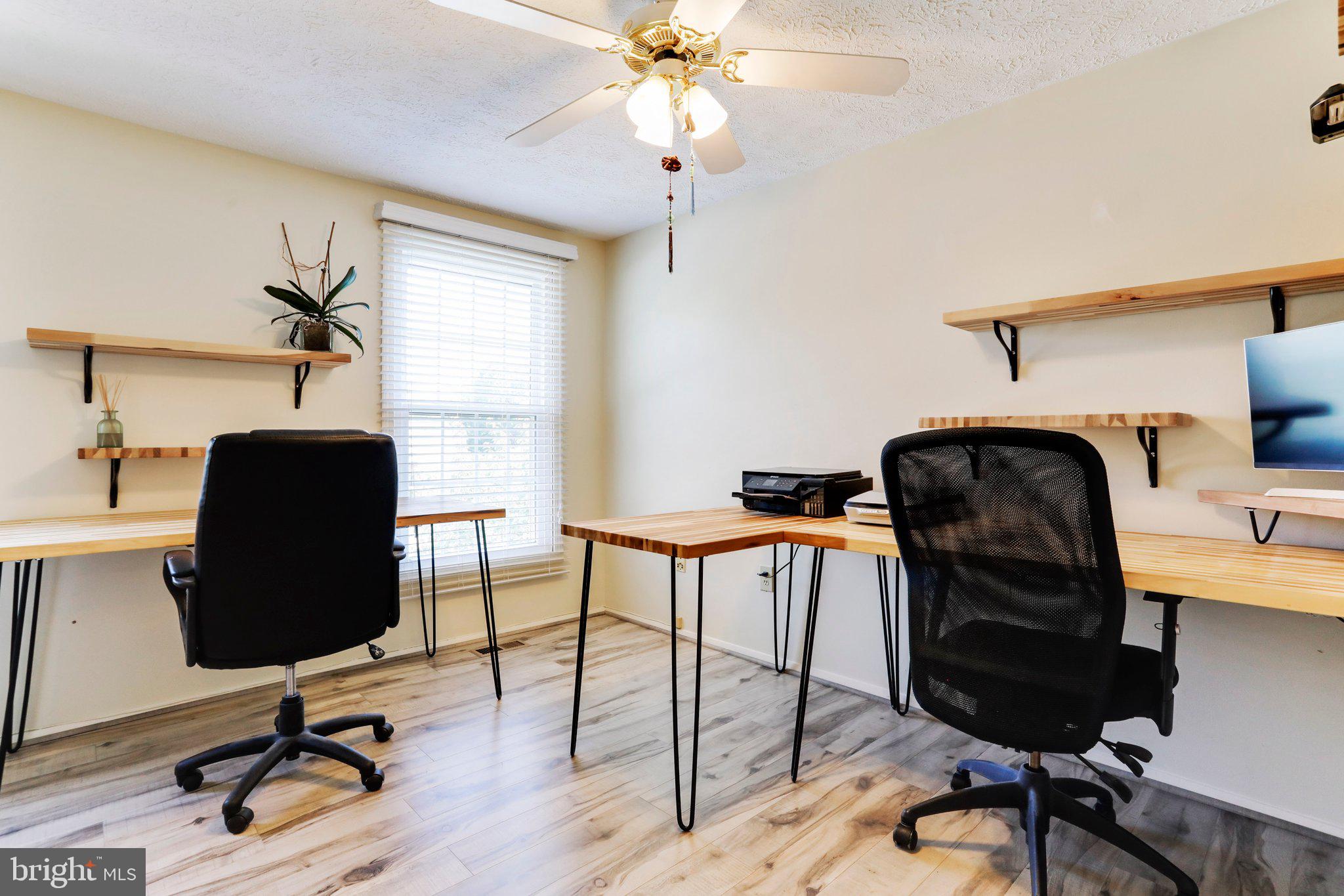 FOUNTAIN ROCK MANOR - Residential