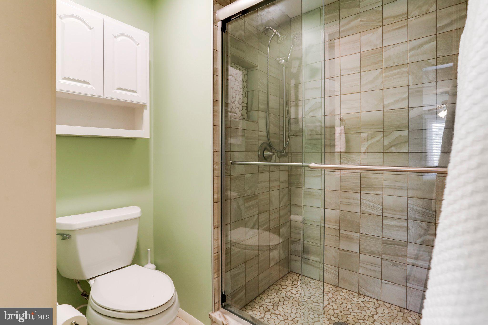 FOUNTAIN ROCK MANOR - Residential