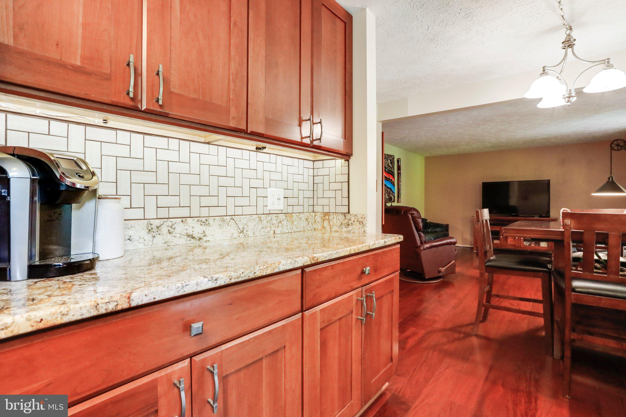 FOUNTAIN ROCK MANOR - Residential