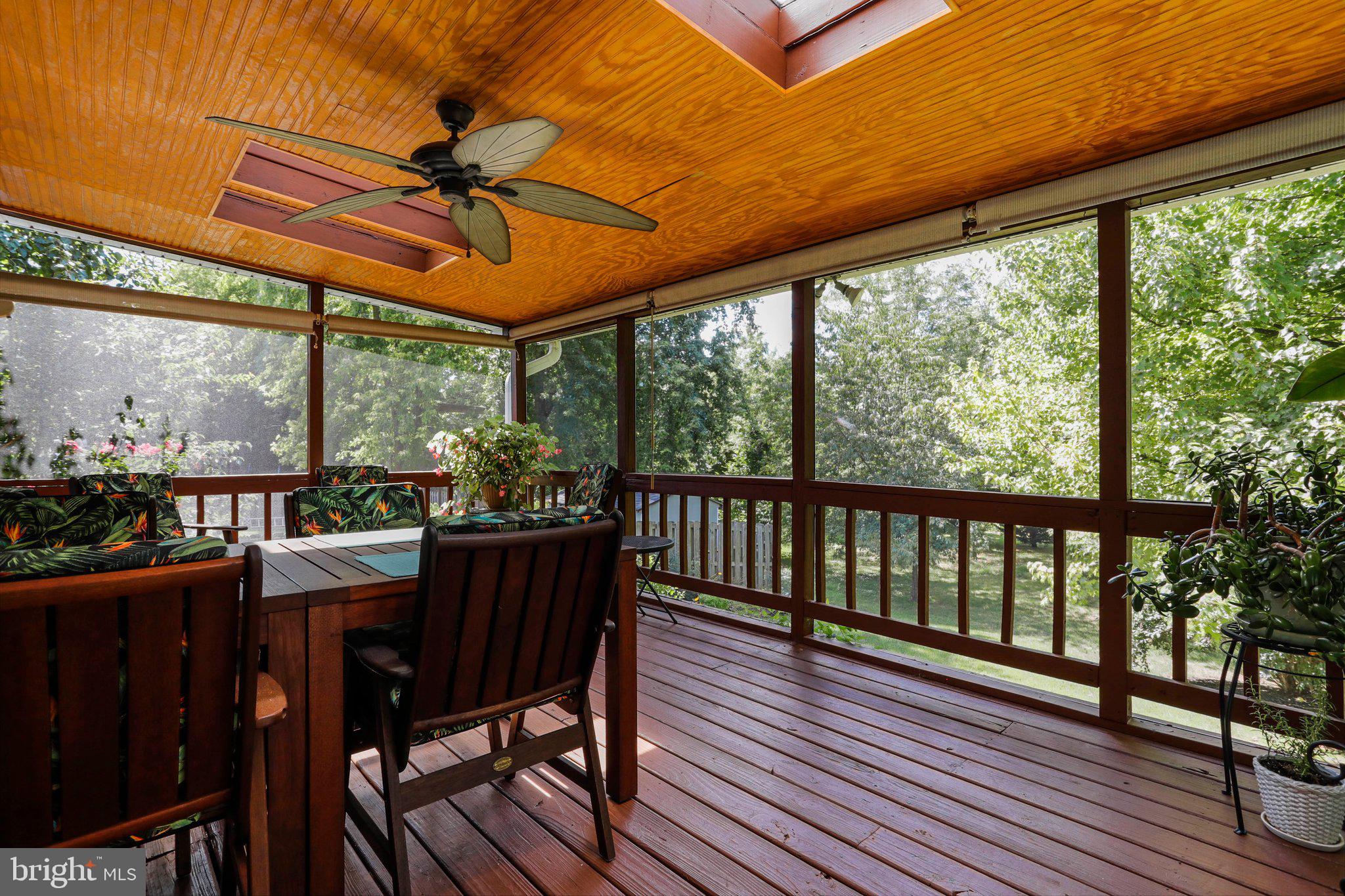 FOUNTAIN ROCK MANOR - Residential